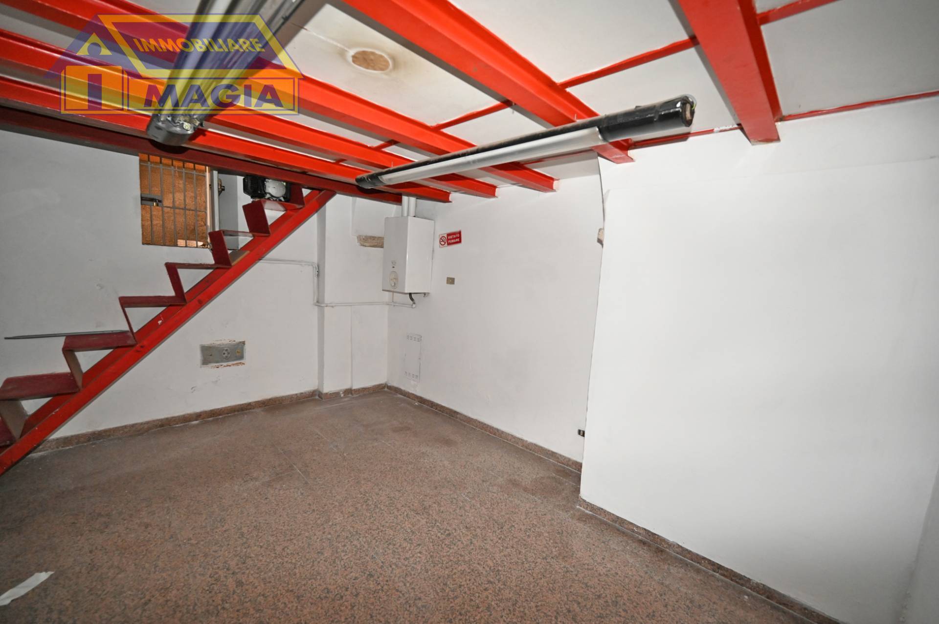 Negozio in vendita a Ascoli Piceno, Centro Storico