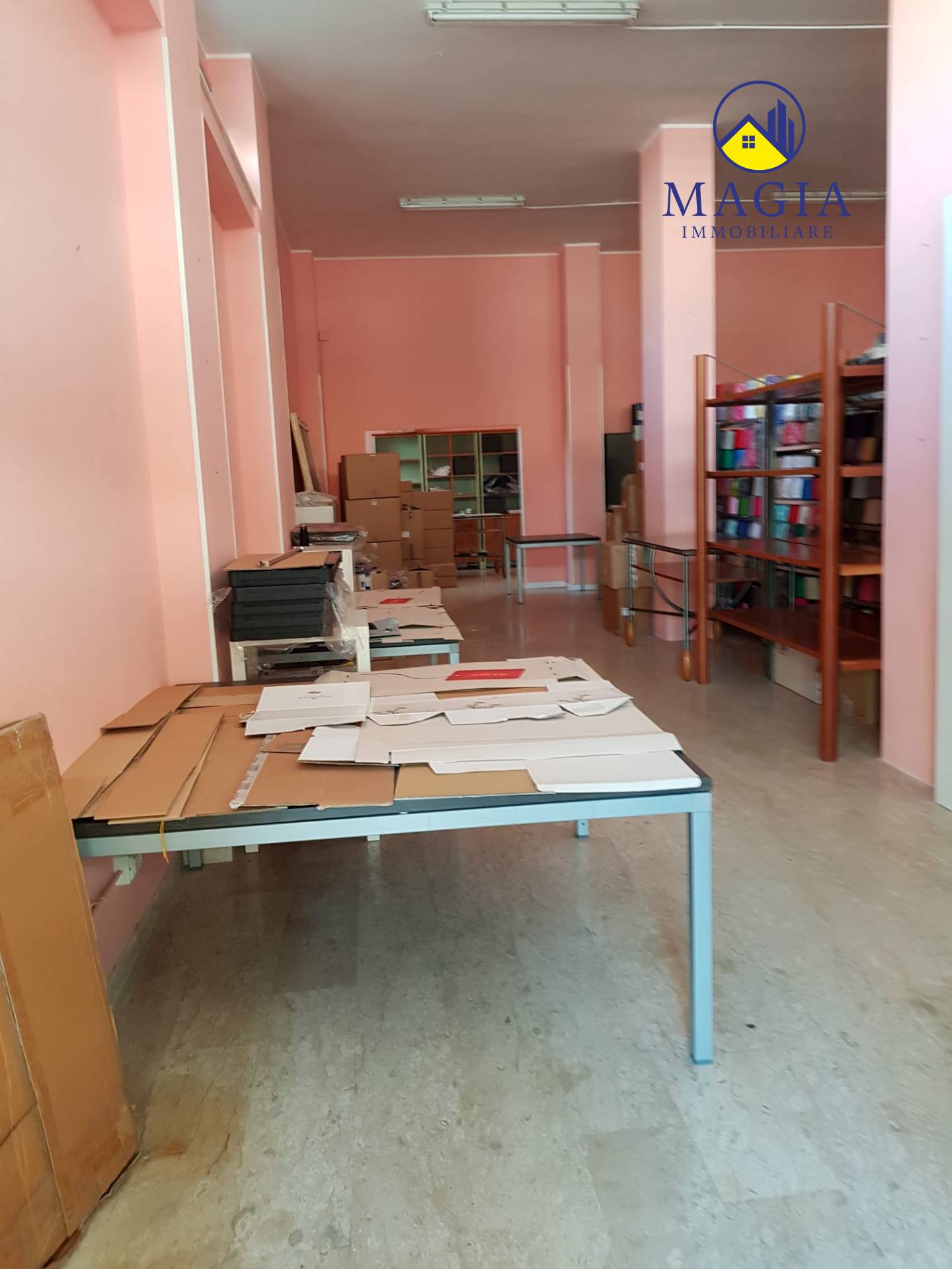 Locale commerciale in vendita a San Benedetto del Tronto, Centrale Nord