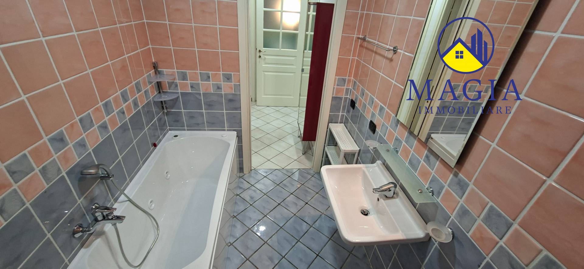 Appartamento in vendita a Cupra Marittima, Residenziale