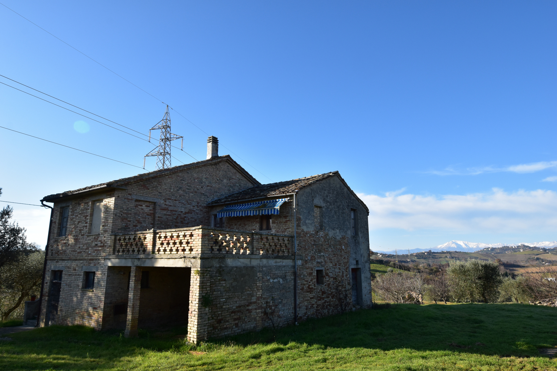 Rustico/Casale in vendita a Monsampolo del Tronto, Monsampolo
