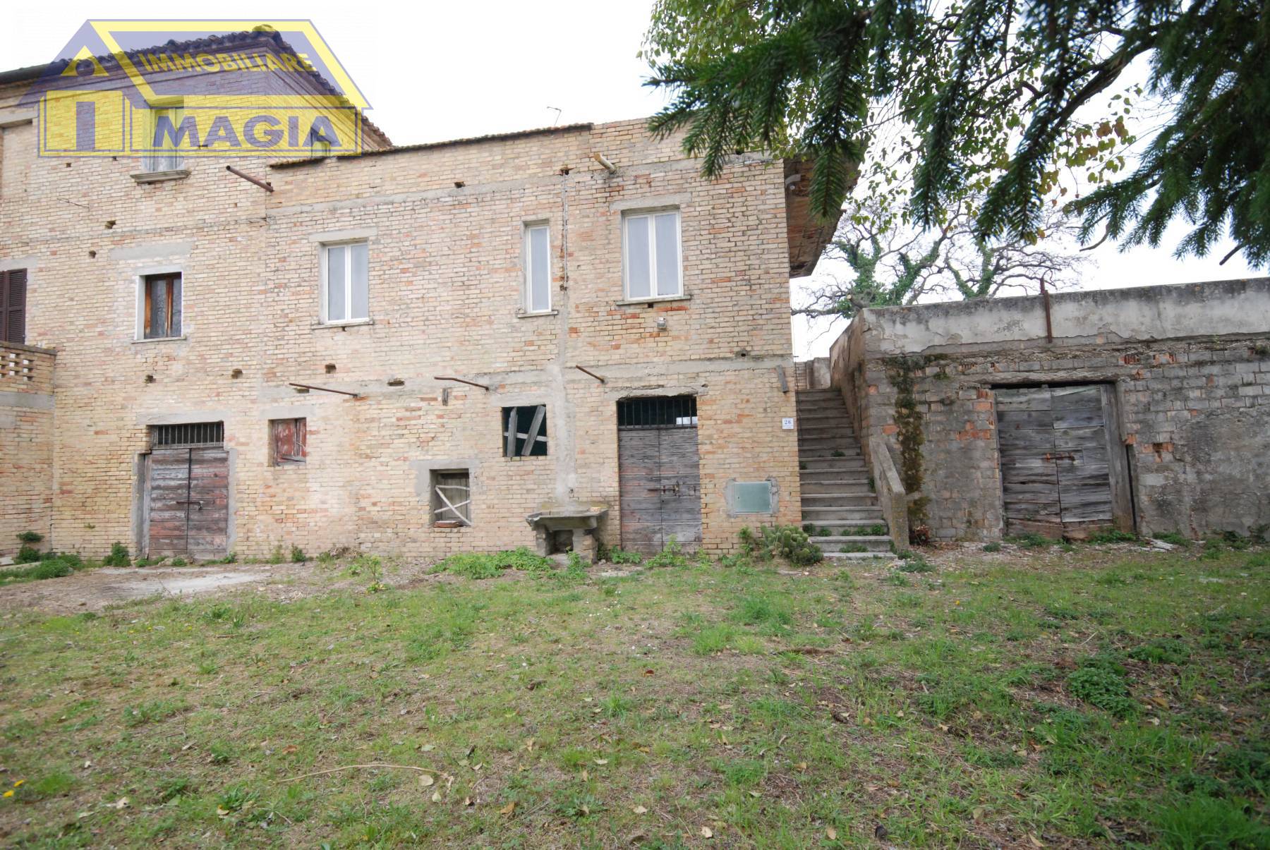 Rustico/Casale in vendita a Spinetoli, Pagliare