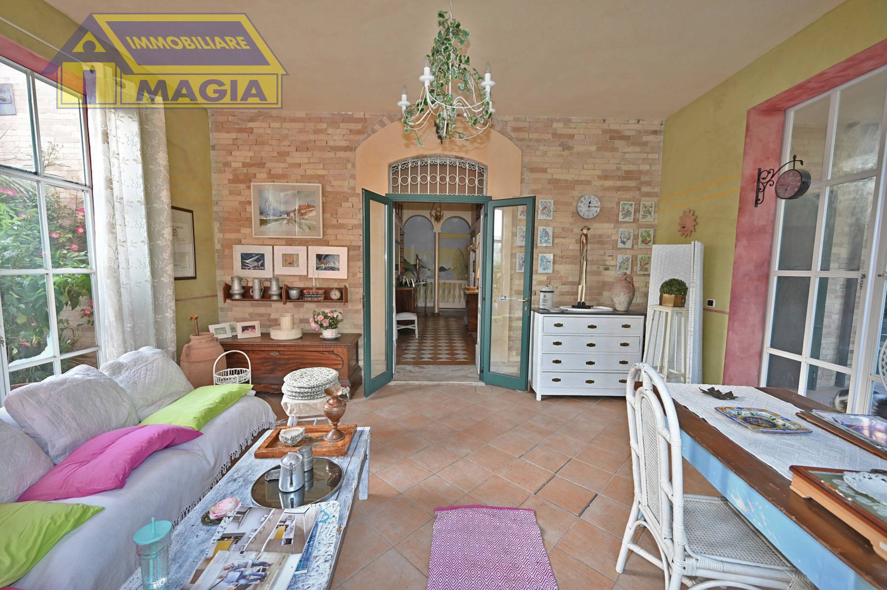 Villa in vendita a Colli del Tronto