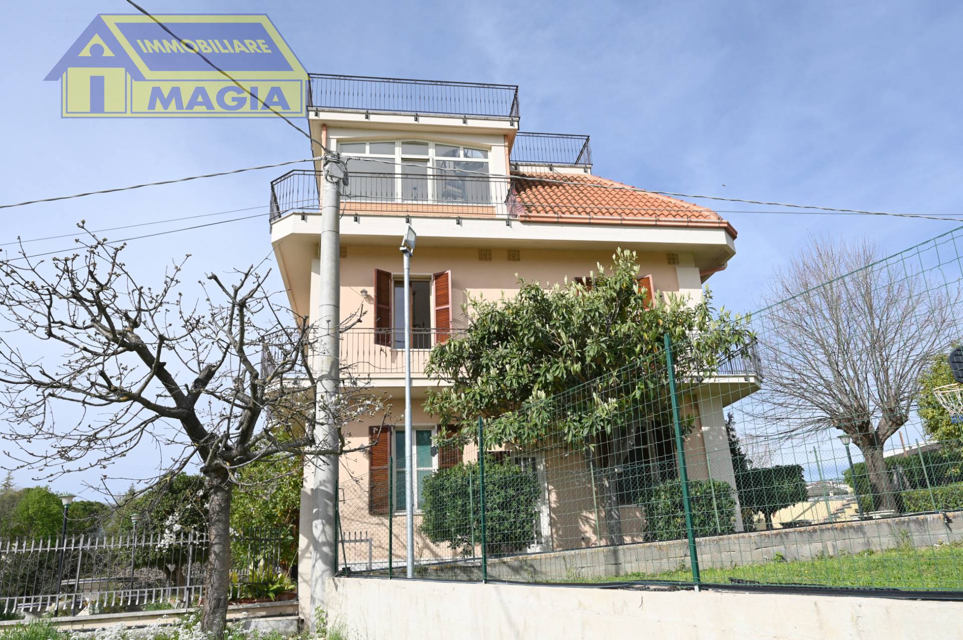 Casa singola in vendita a Castel di Lama