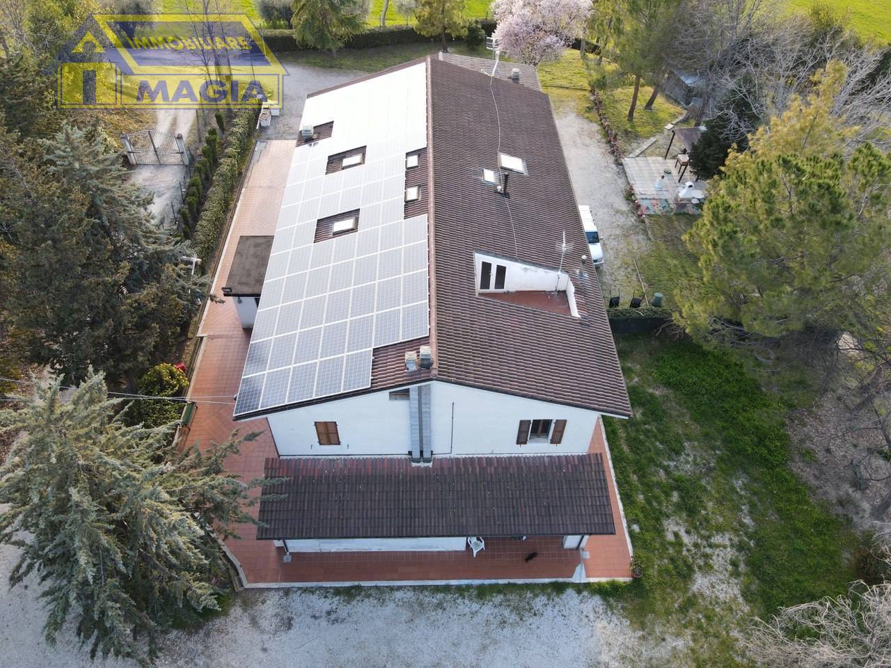 Casa Indipendente in vendita a Maltignano, Caselle