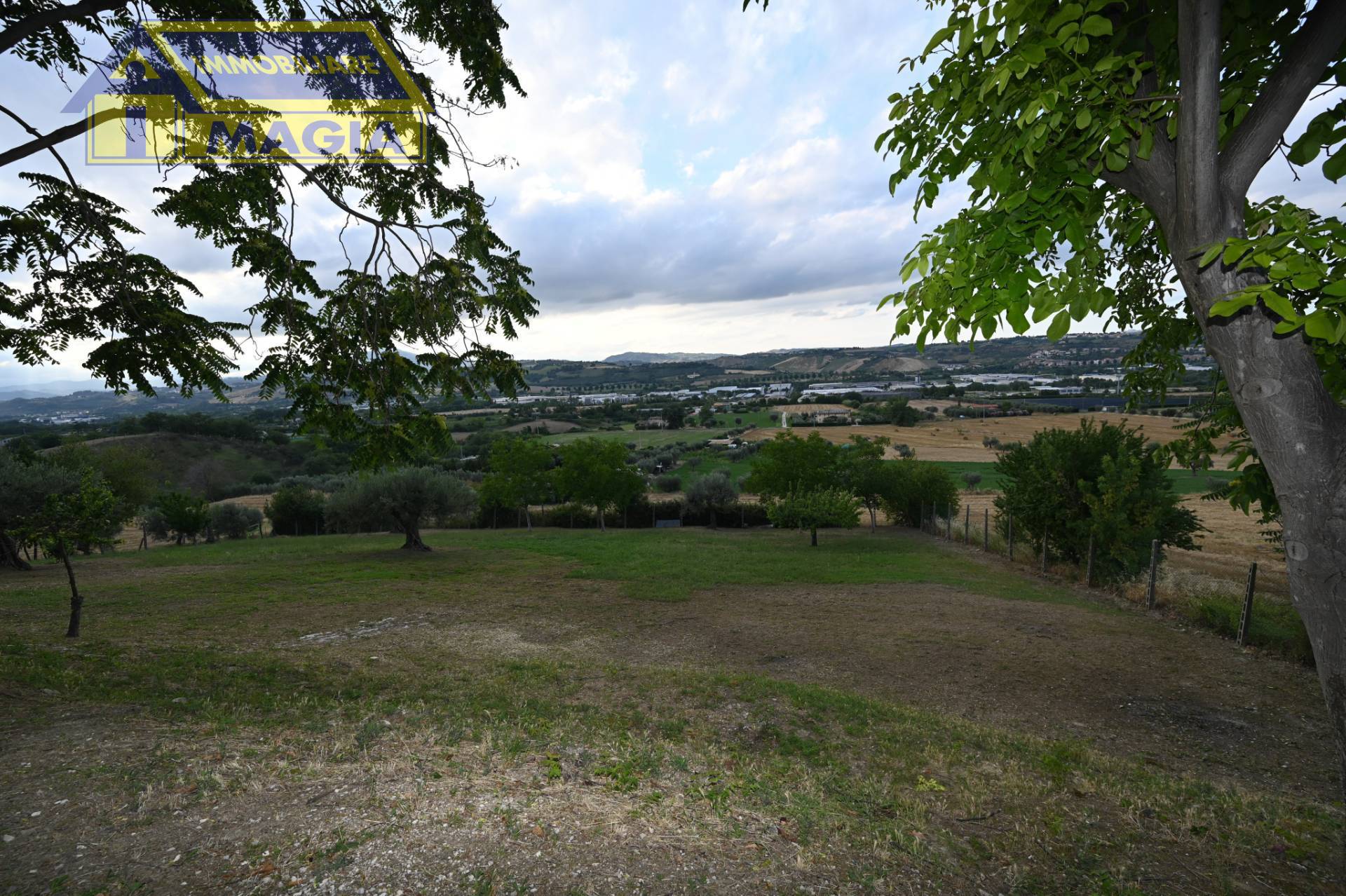 Casa Indipendente in vendita a Maltignano, Caselle