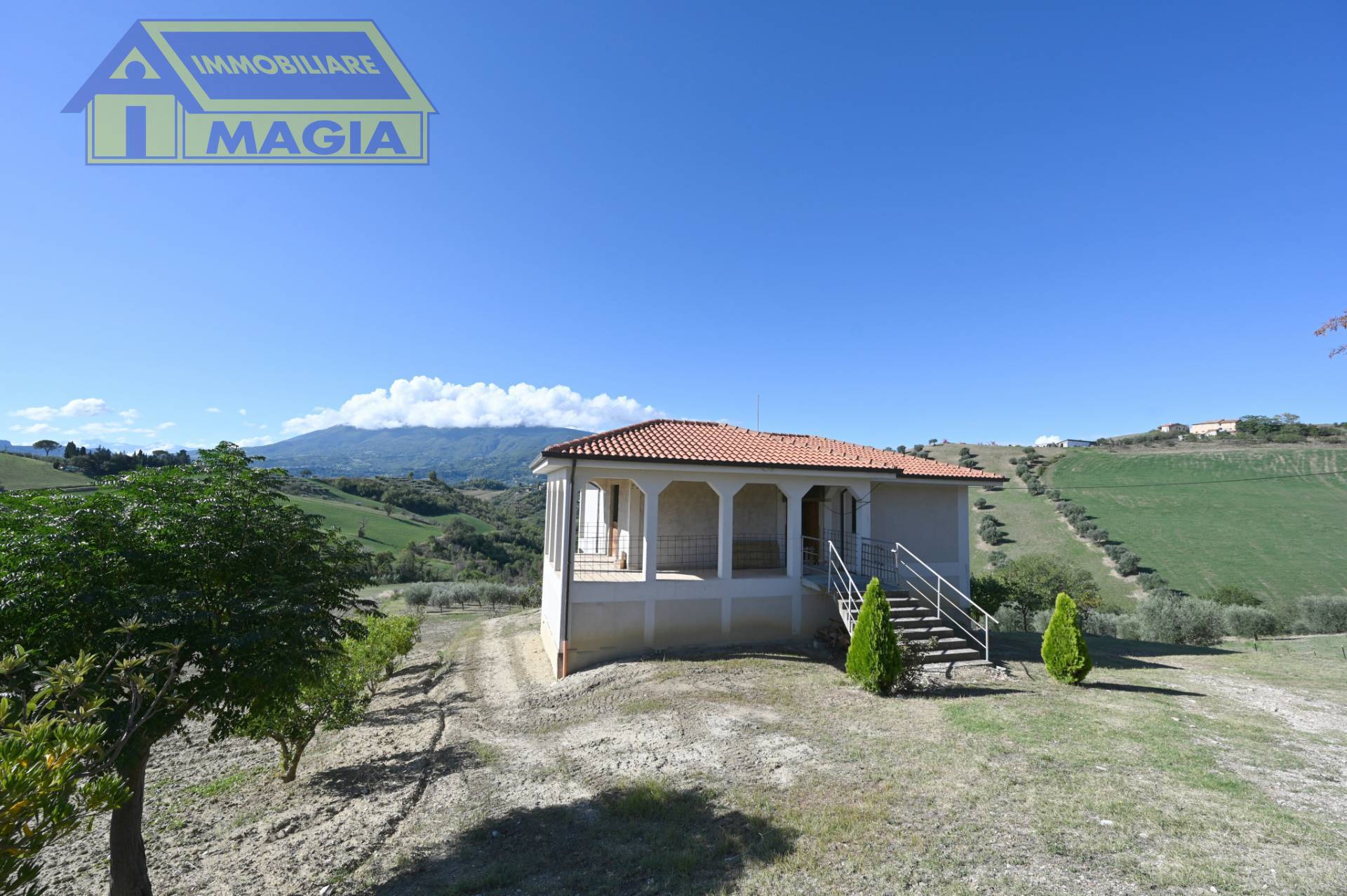 Rustico/Casale in vendita a Ascoli Piceno, Poggio di Bretta