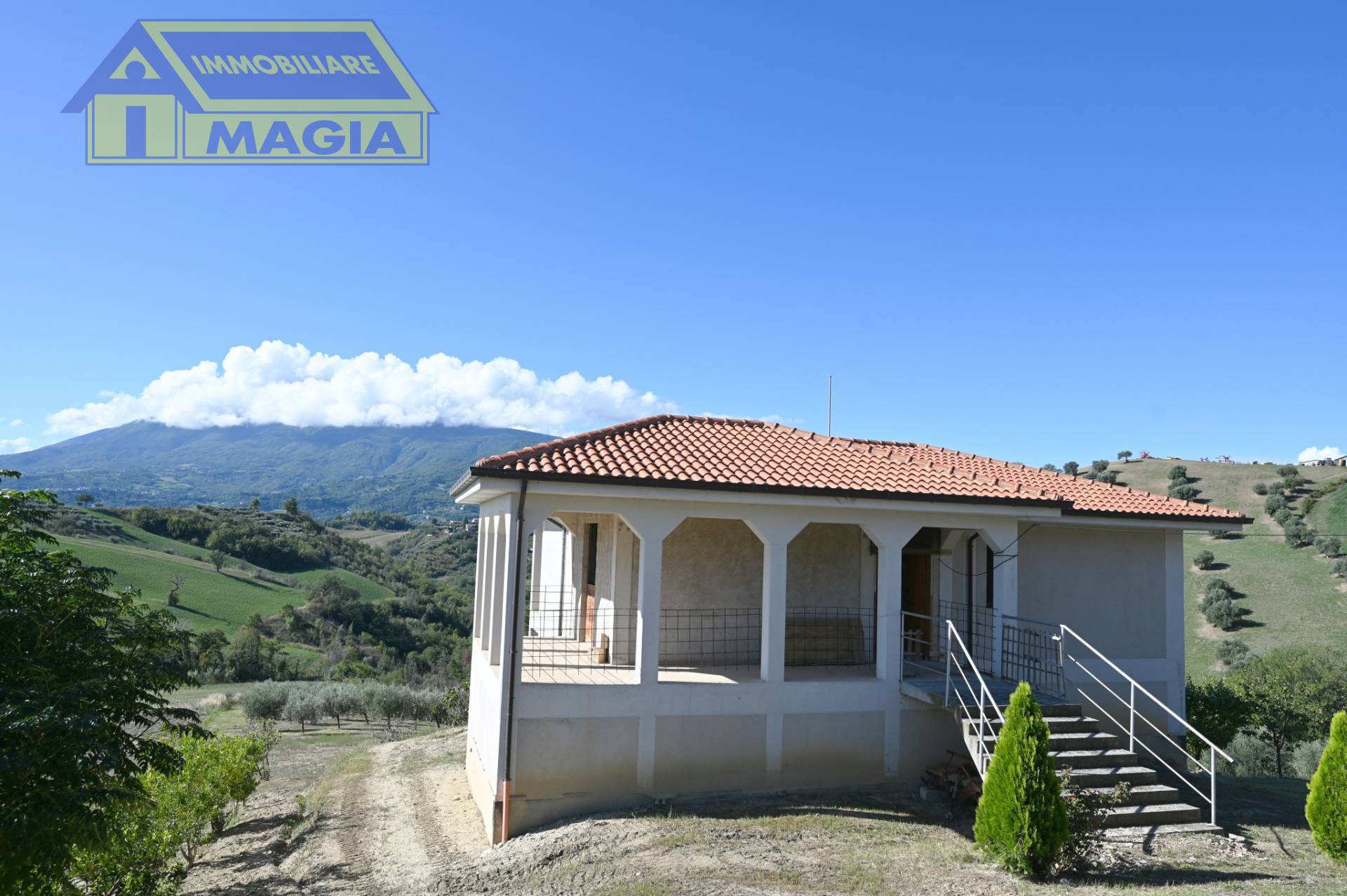 Rustico/Casale in vendita a Ascoli Piceno, Poggio di Bretta