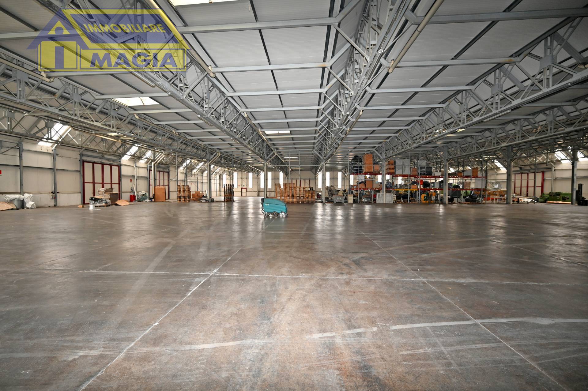 Capannone in vendita a Ascoli Piceno