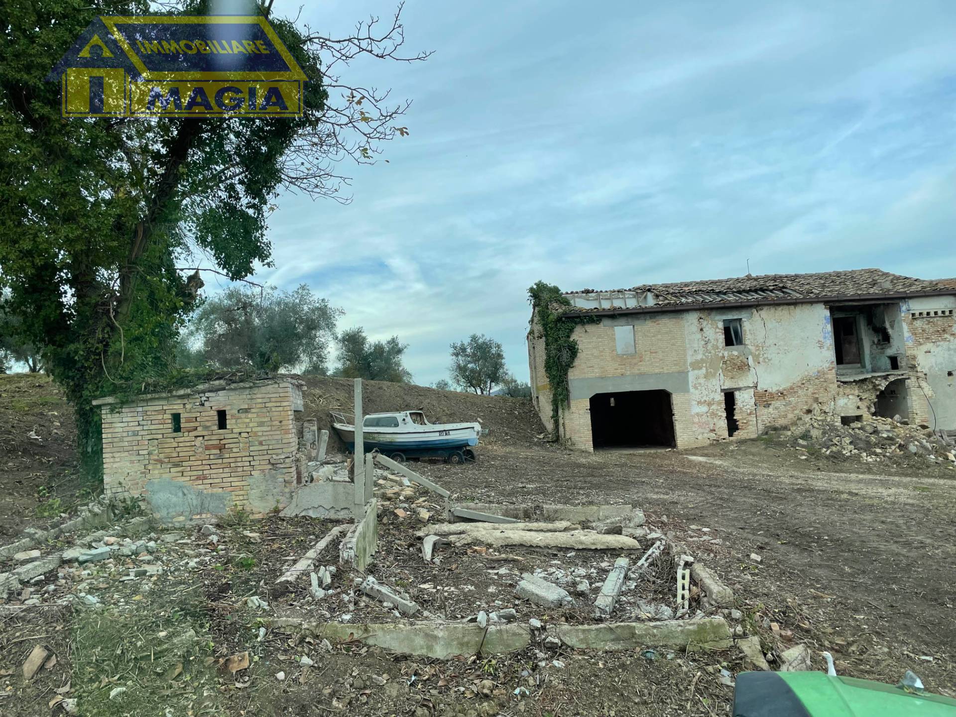 Rustico/Casale in vendita a Spinetoli