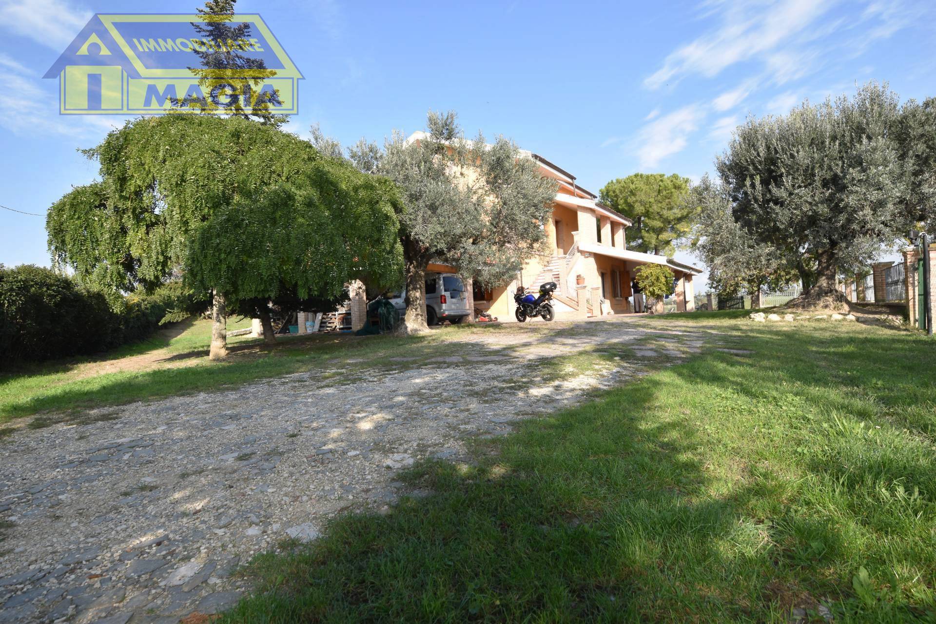 Villa in vendita a Acquaviva Picena, Forola