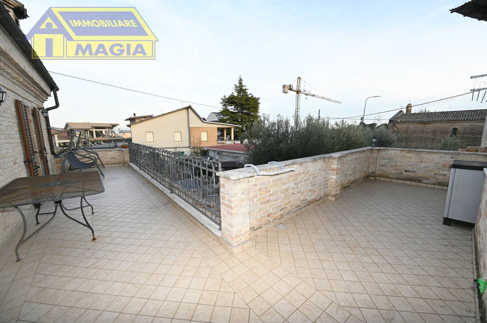 Villa in vendita a Appignano del Tronto