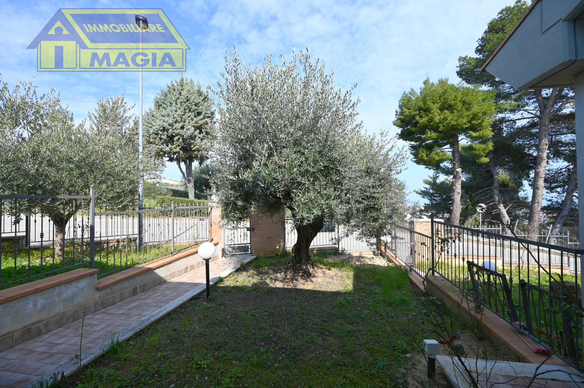 Villa a schiera in vendita a San Benedetto del Tronto, Residenziale (Al di Sopra della SS 16)