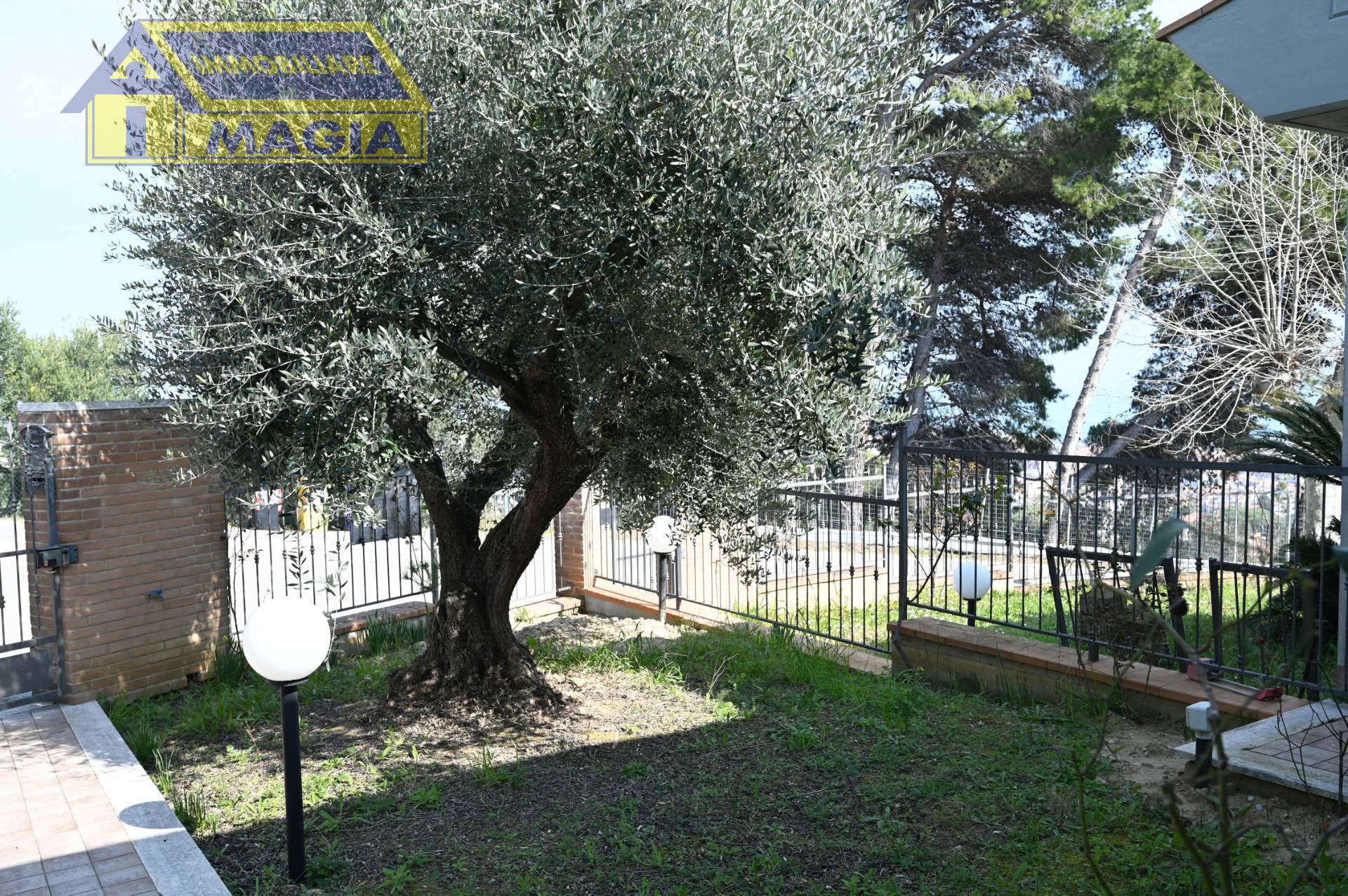 Villa a schiera in vendita a San Benedetto del Tronto, Residenziale (Al di Sopra della SS 16)