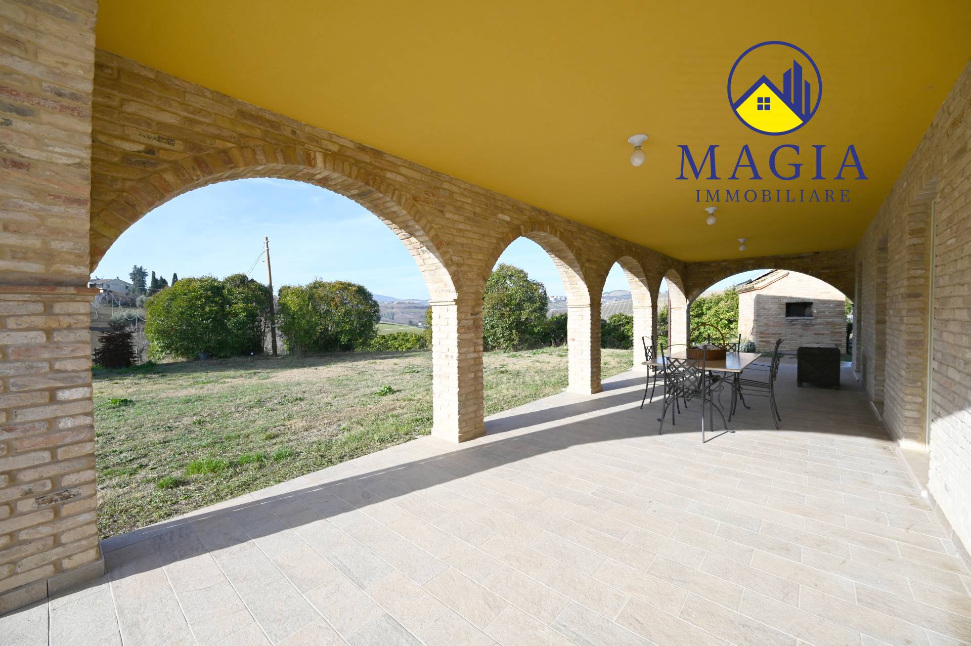 Villa in vendita a Offida