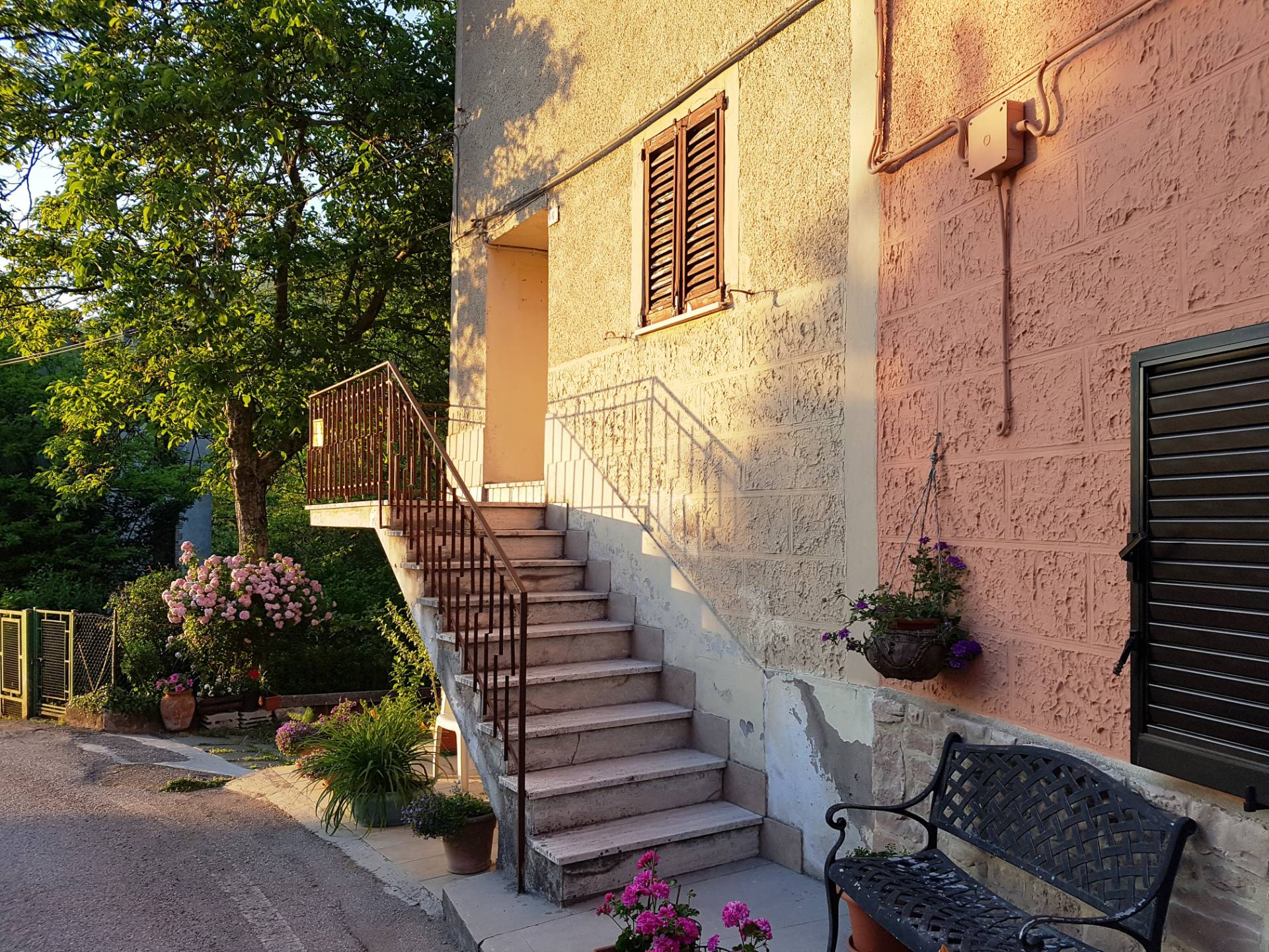 Casa Indipendente in vendita a Cantiano, Chiaserna