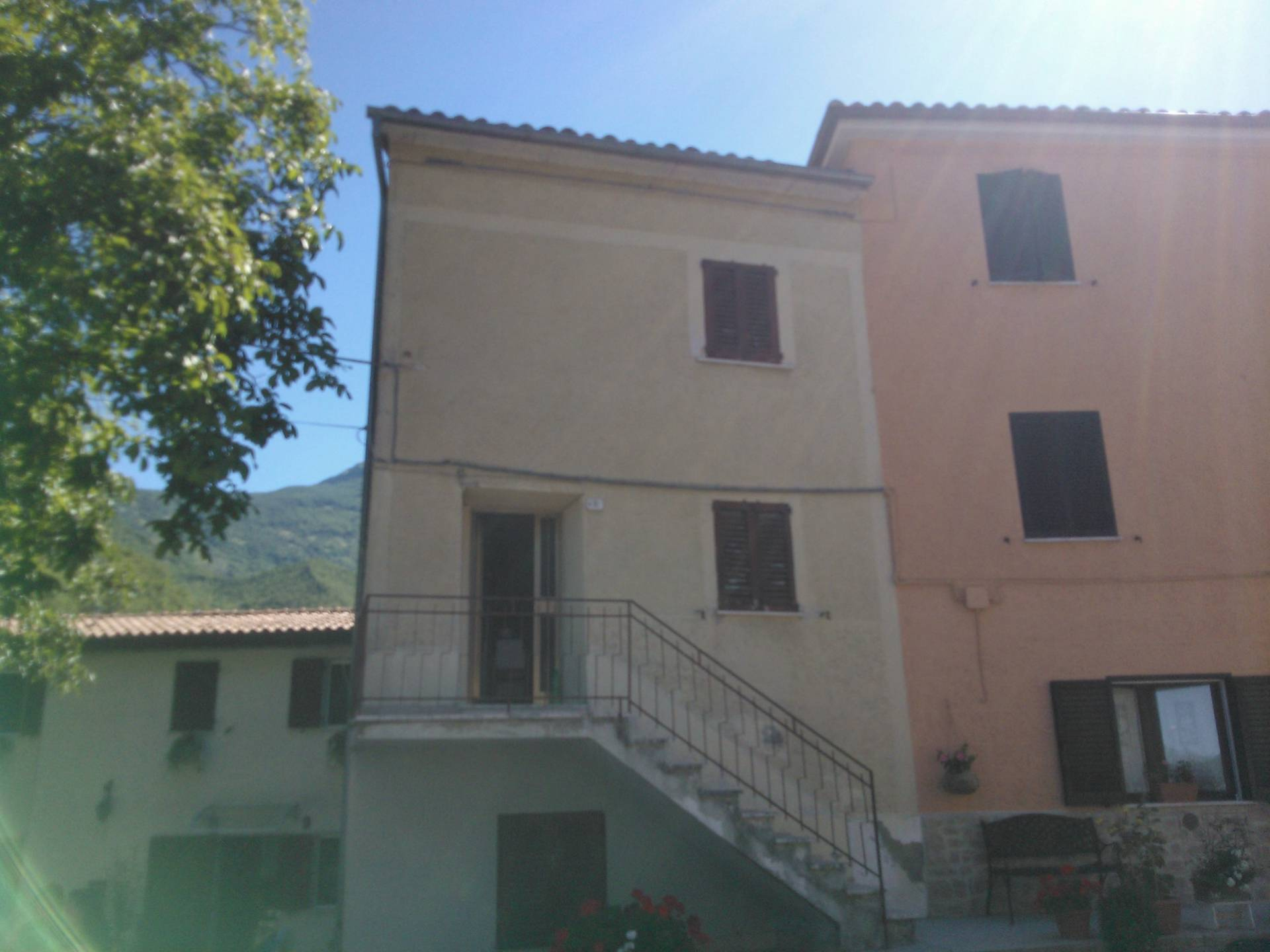 Casa Indipendente in vendita a Cantiano, Chiaserna