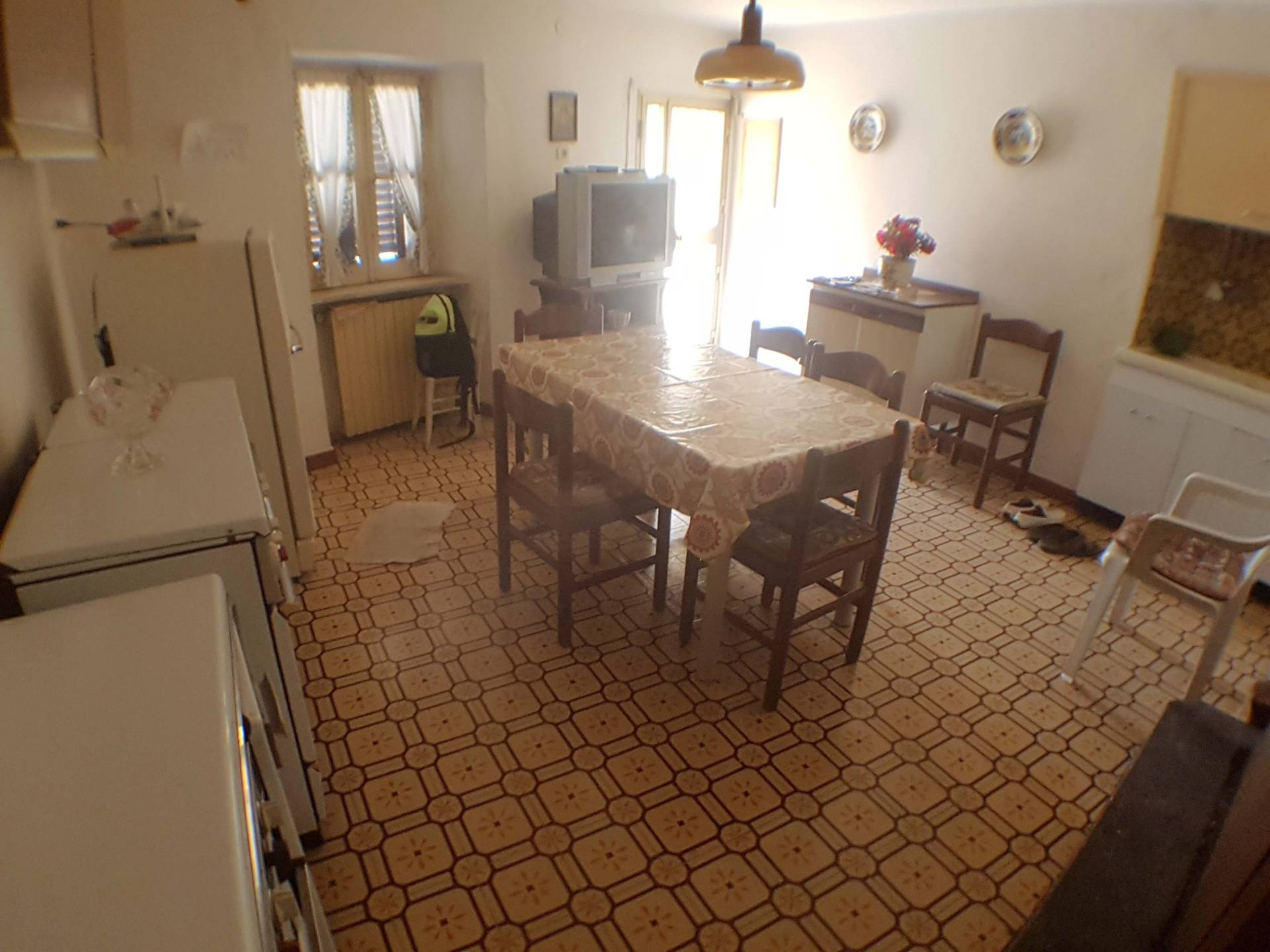 Casa Indipendente in vendita a Cantiano, Chiaserna