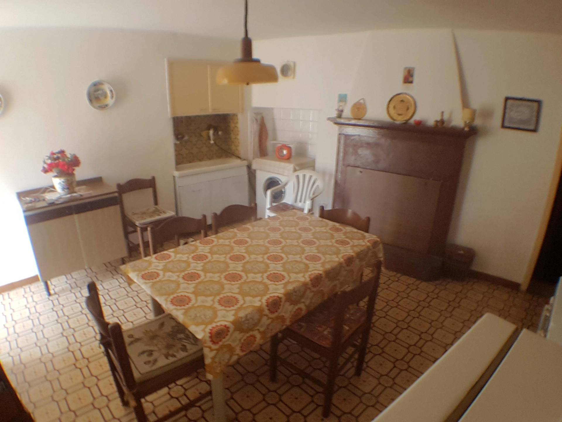 Casa Indipendente in vendita a Cantiano, Chiaserna