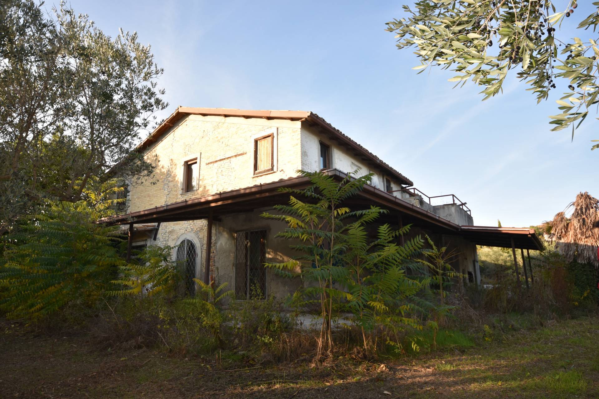 Rustico/Casale in vendita a San Benedetto del Tronto, Porto d'Ascoli