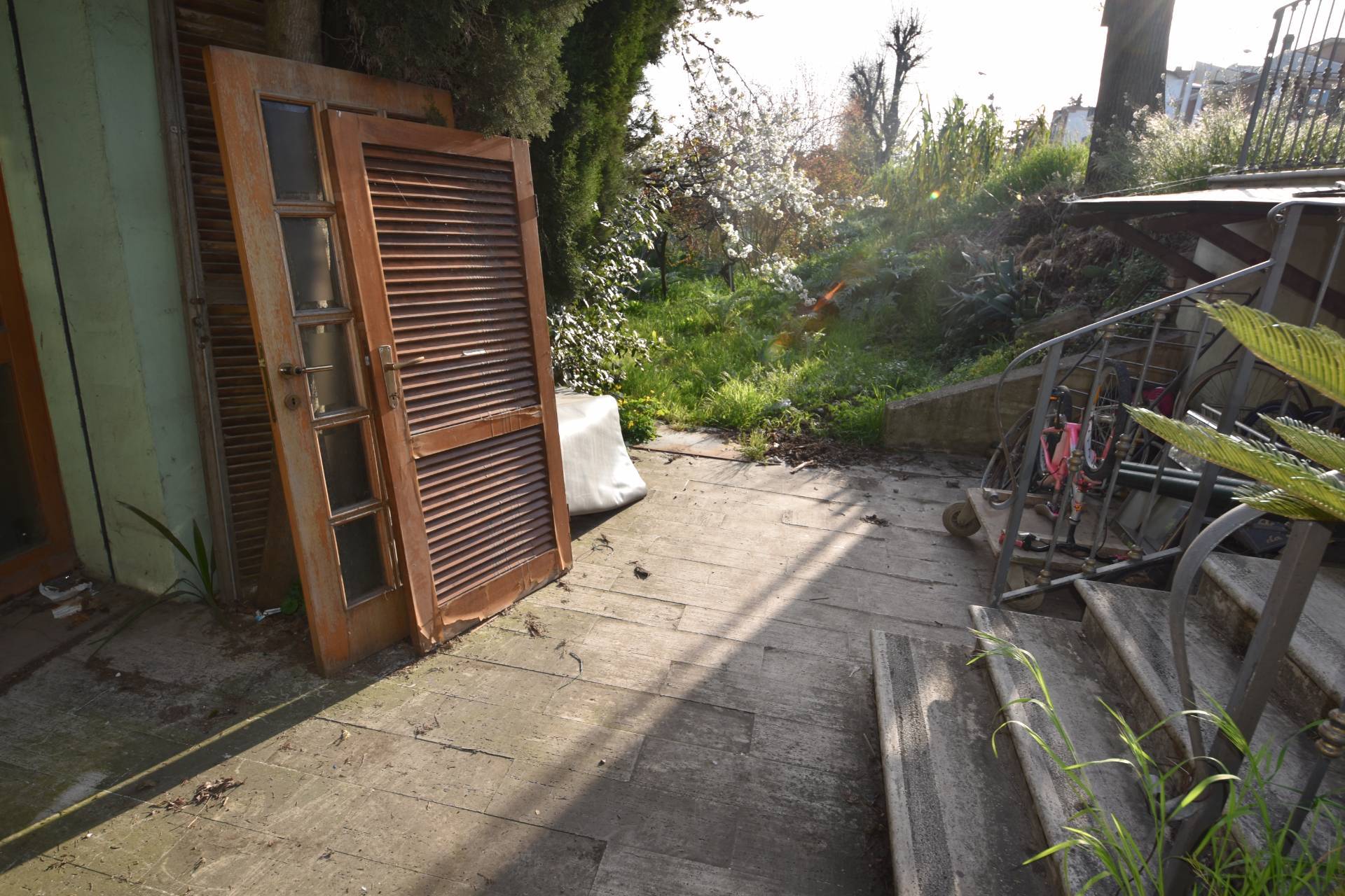 Locale commerciale in vendita a San Benedetto del Tronto, Porto d'Ascoli