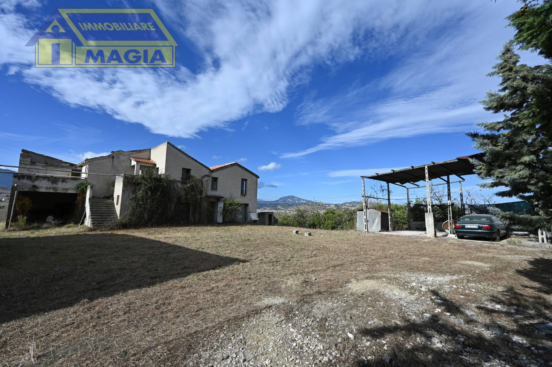 Rustico/Casale in vendita a Ancarano