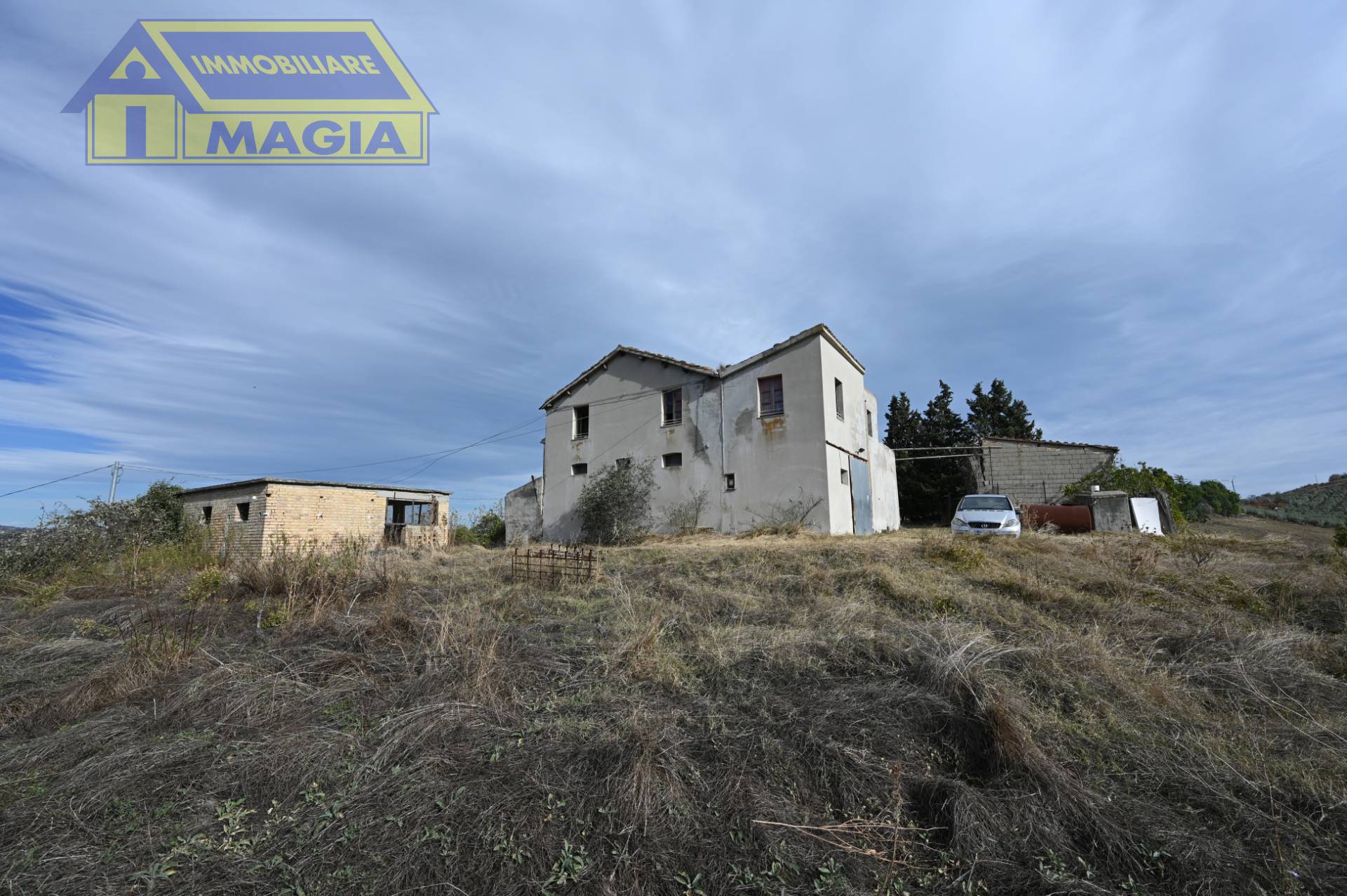 Rustico/Casale in vendita a Ancarano