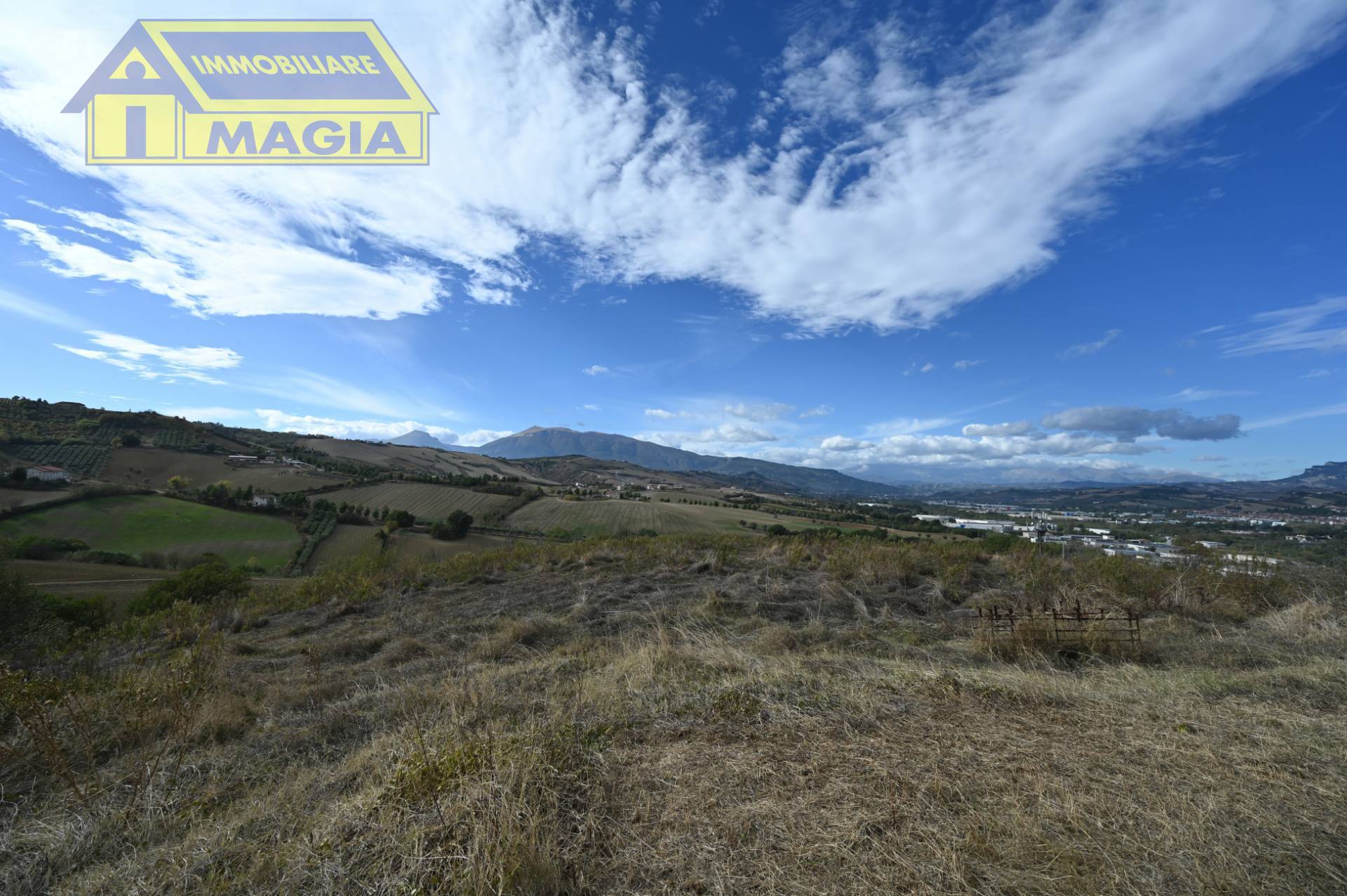 Rustico/Casale in vendita a Ancarano