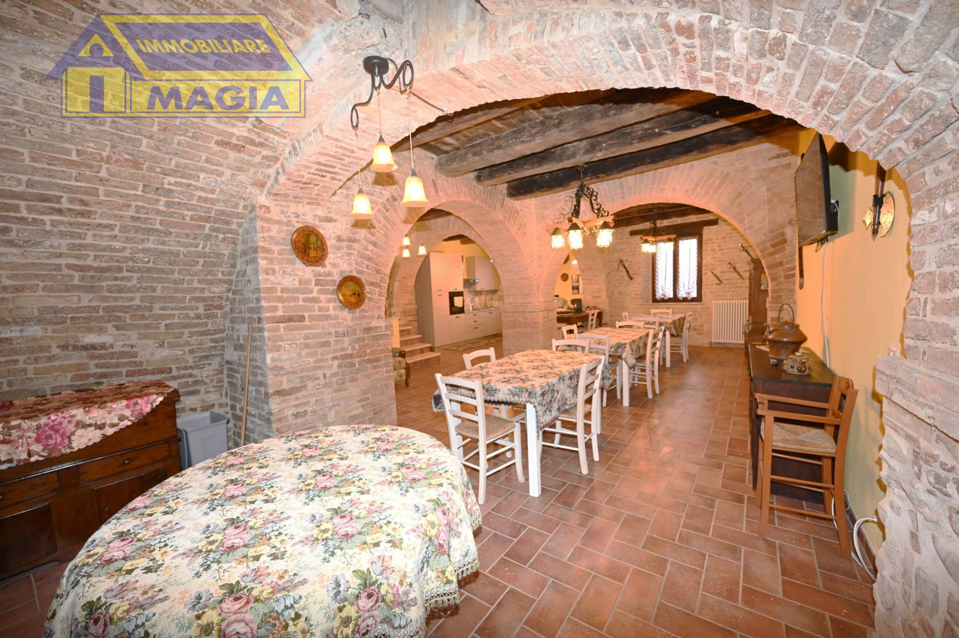 Casa Indipendente in vendita a Castignano