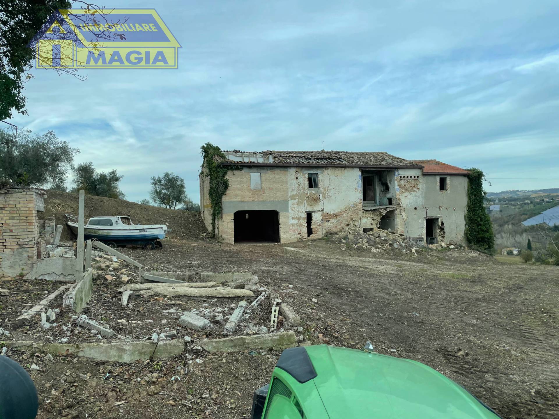 Rustico/Casale in vendita a Spinetoli