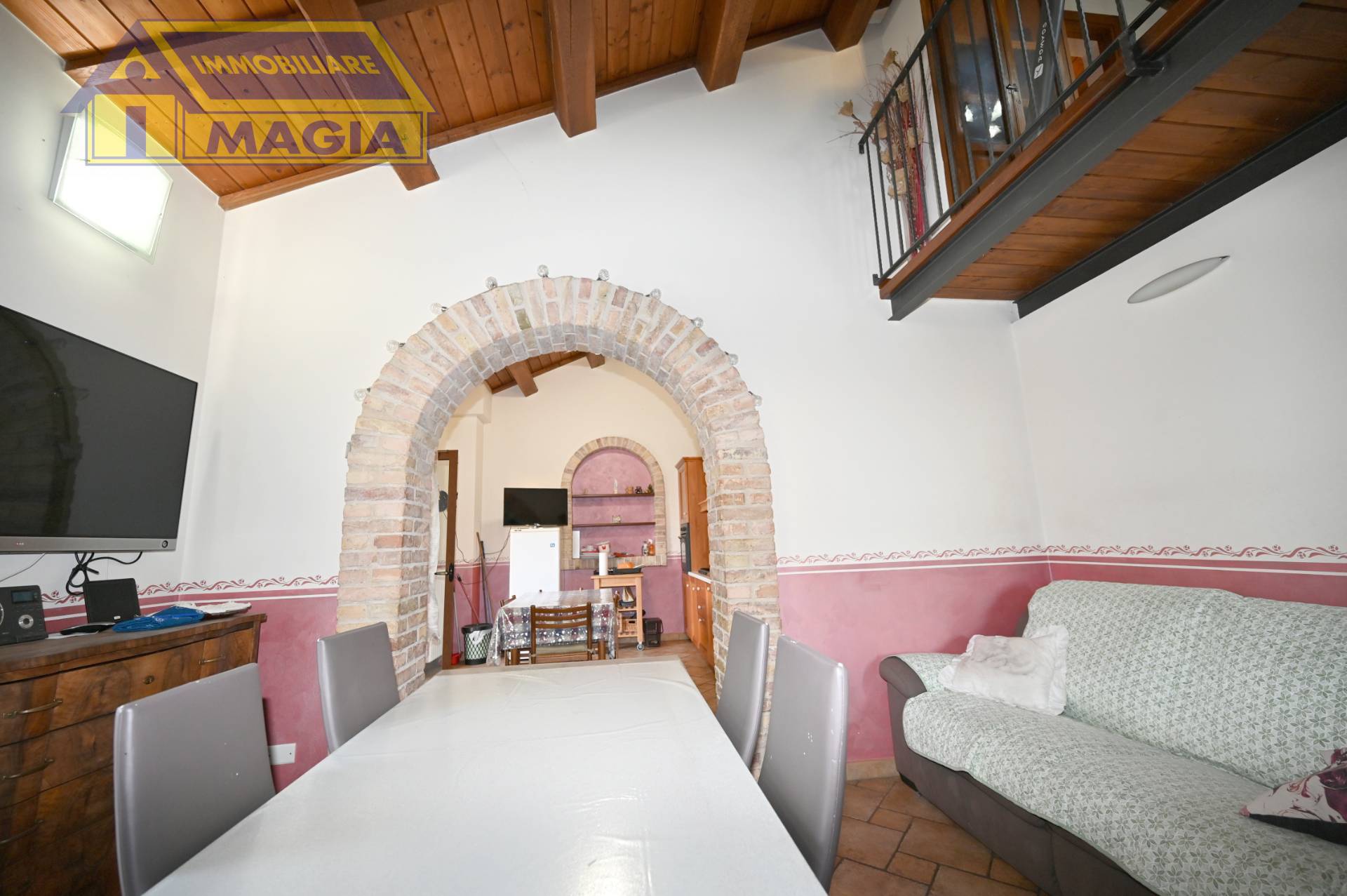 Villa in vendita a Appignano del Tronto