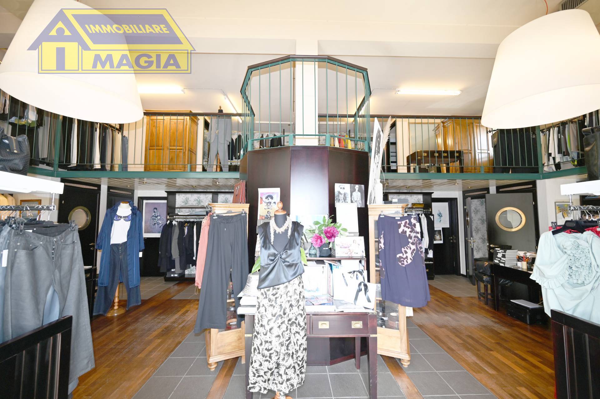 Locale commerciale in vendita a San Benedetto del Tronto, Centrale Nord