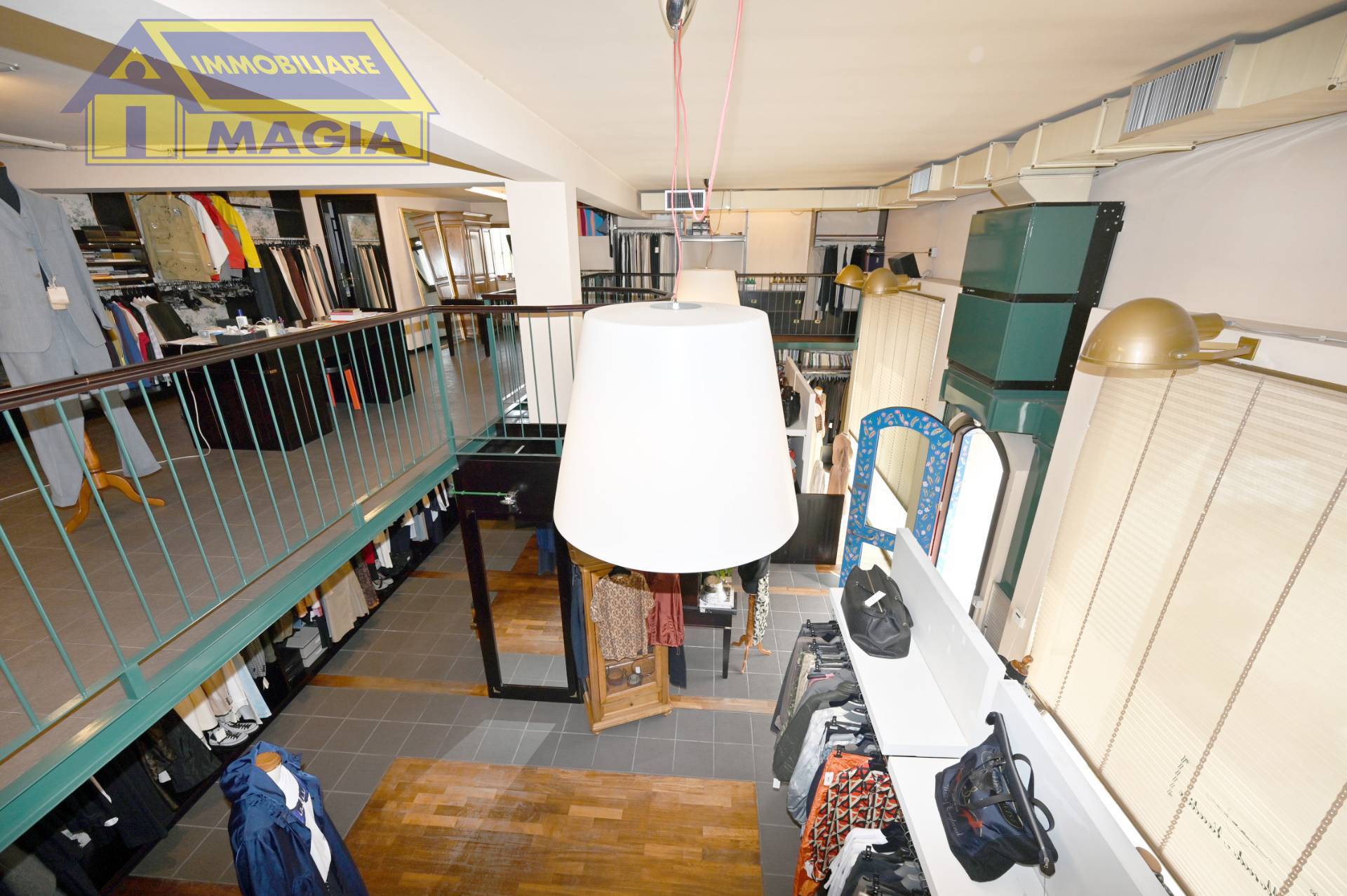 Locale commerciale in vendita a San Benedetto del Tronto, Centrale Nord