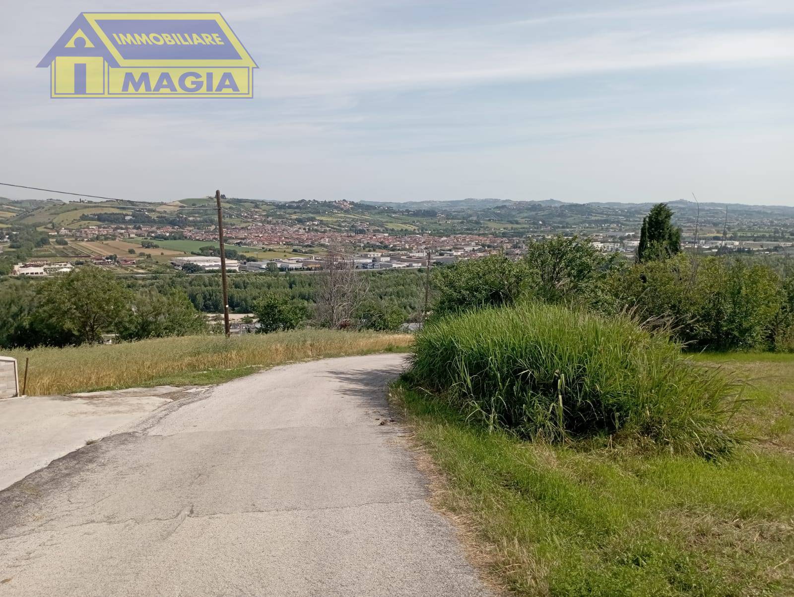 Terreno Agricolo in vendita a Ancarano