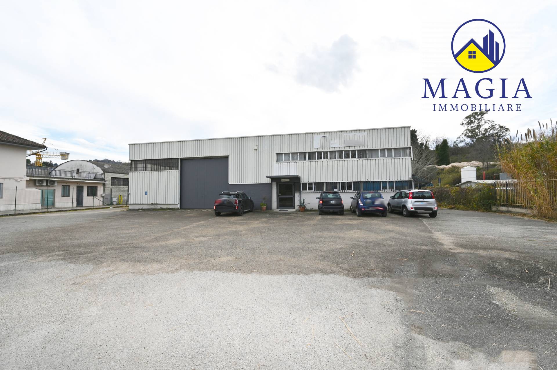 Capannone in vendita a Maltignano