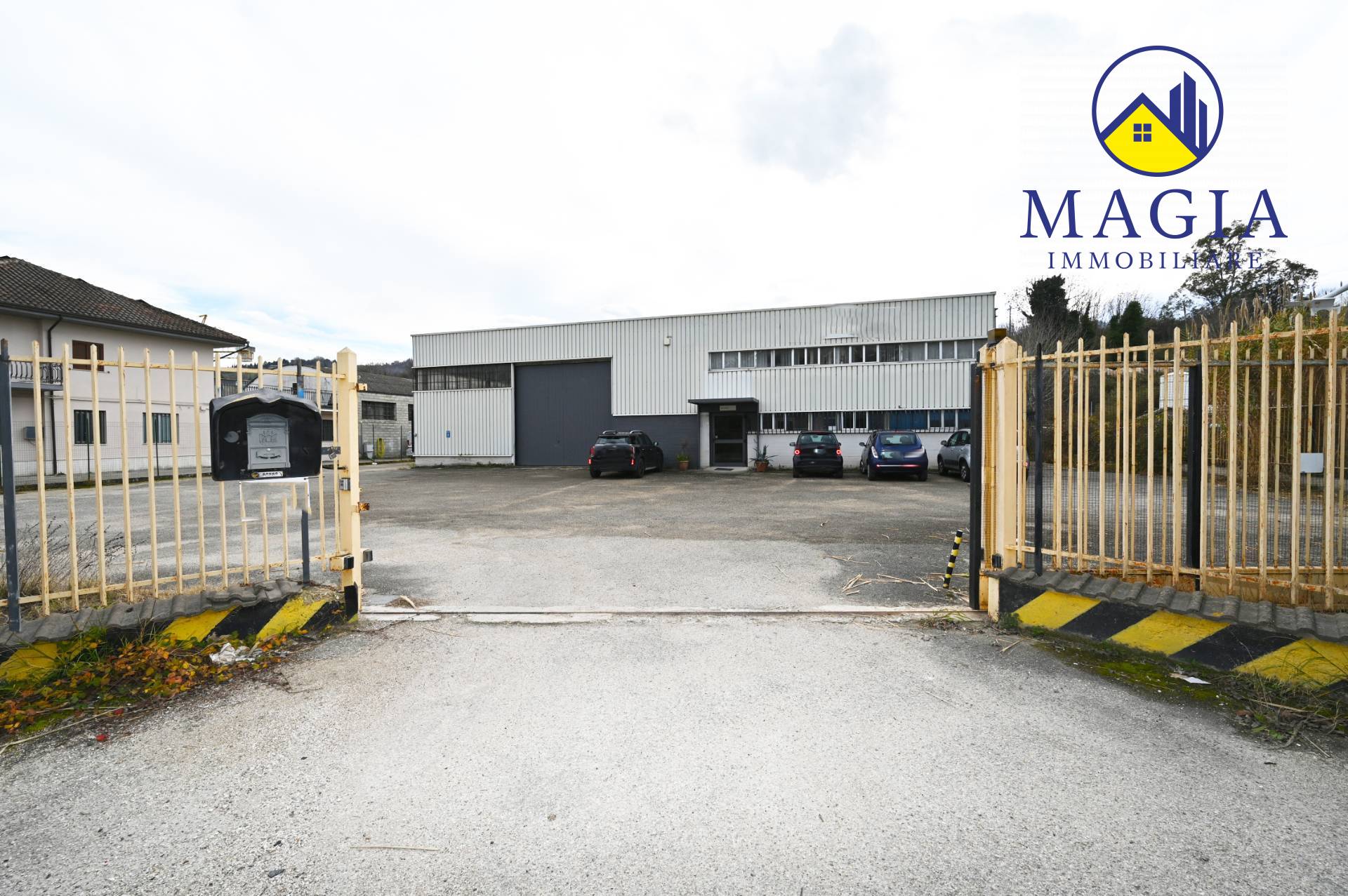 Capannone in vendita a Maltignano