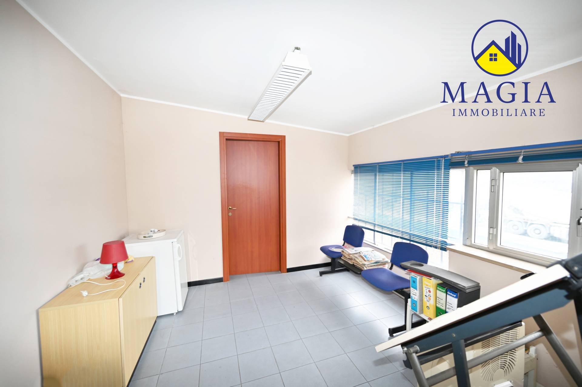 Capannone in vendita a Maltignano