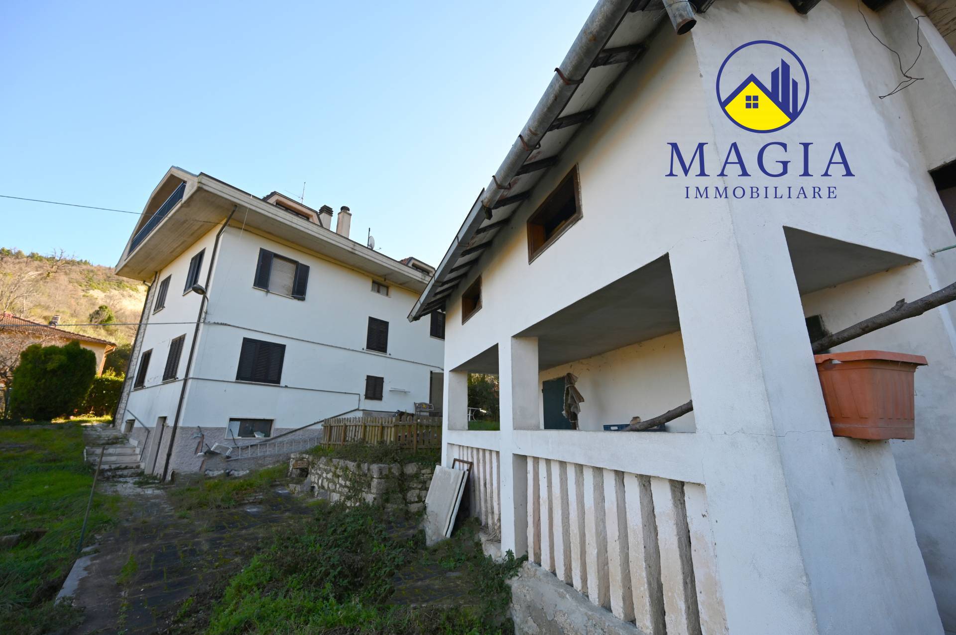 Casa singola in vendita a Ascoli Piceno, Castel Trosino