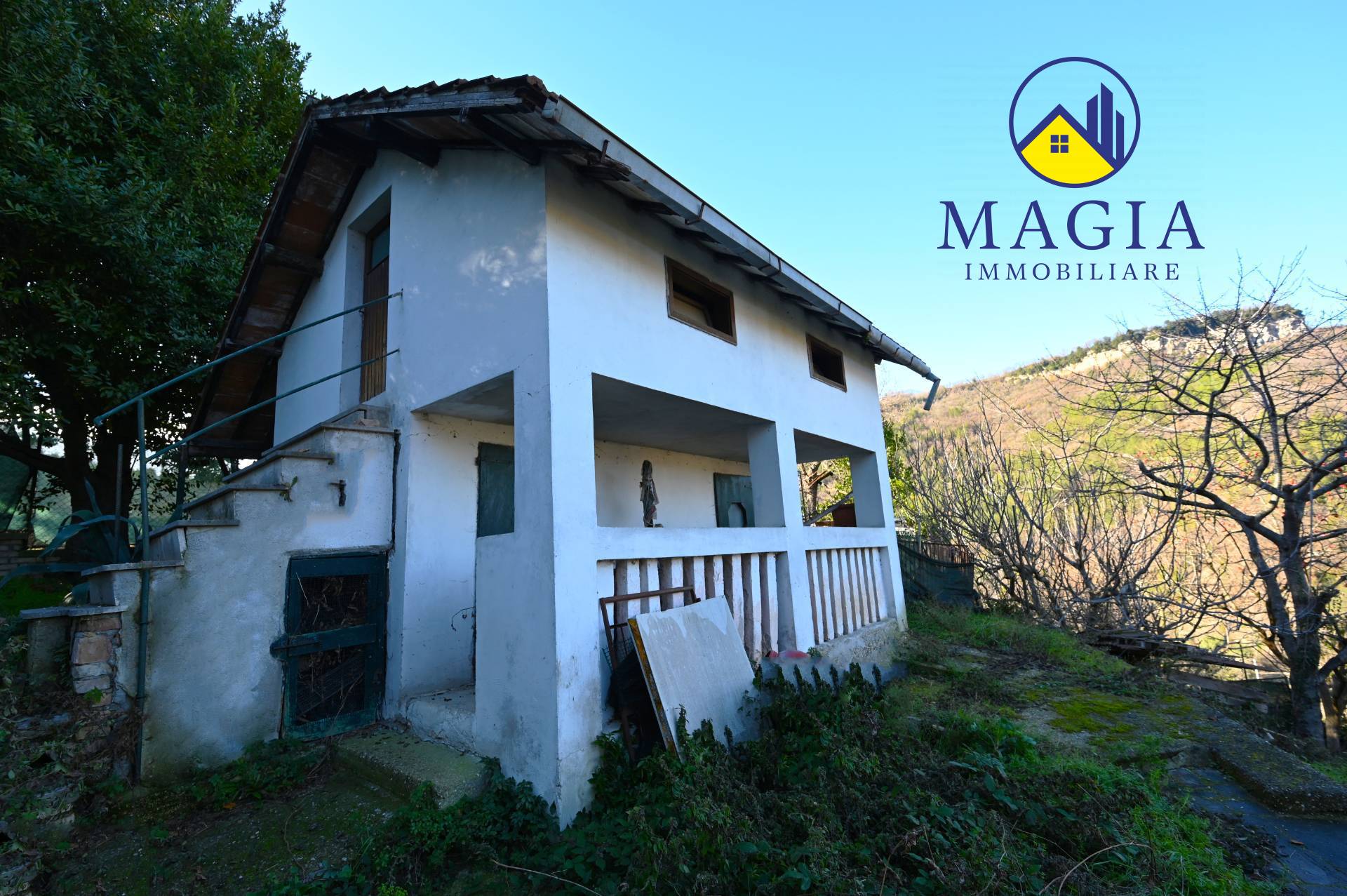 Casa singola in vendita a Ascoli Piceno, Castel Trosino