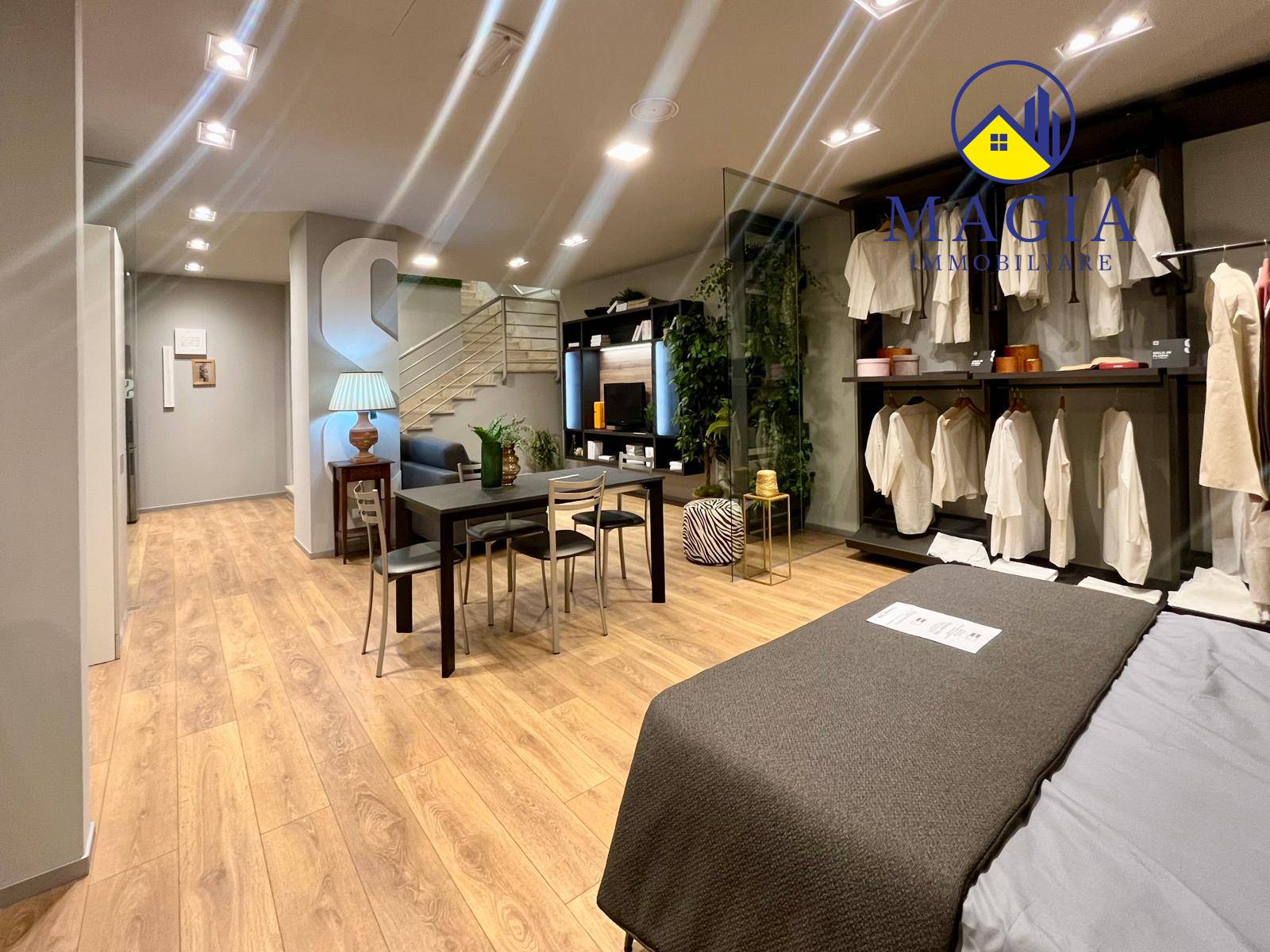 Deposito in vendita a San Benedetto del Tronto, Porto d'Ascoli