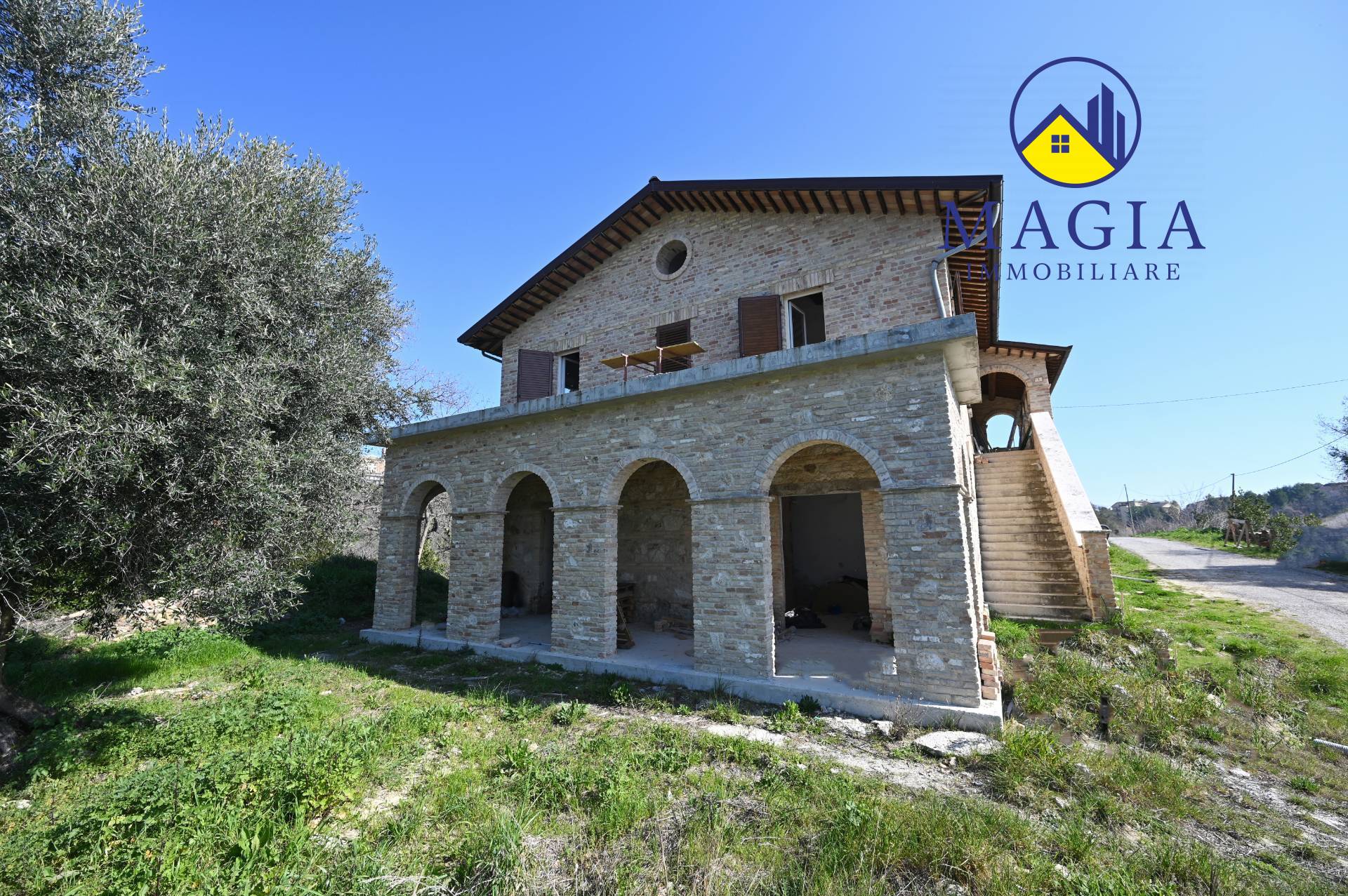 Rustico/Casale in vendita a Castorano