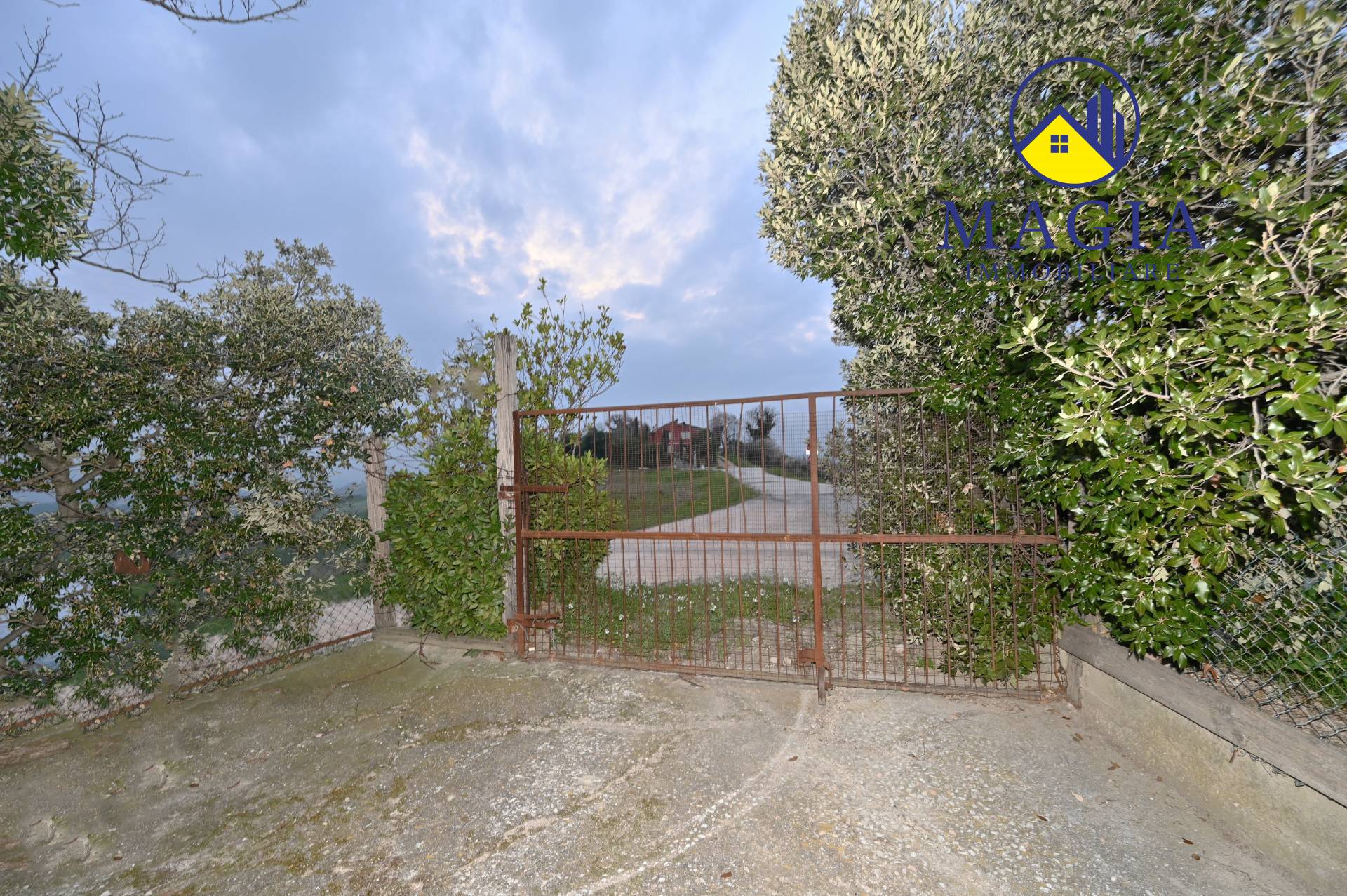 Casa singola in vendita a Appignano del Tronto