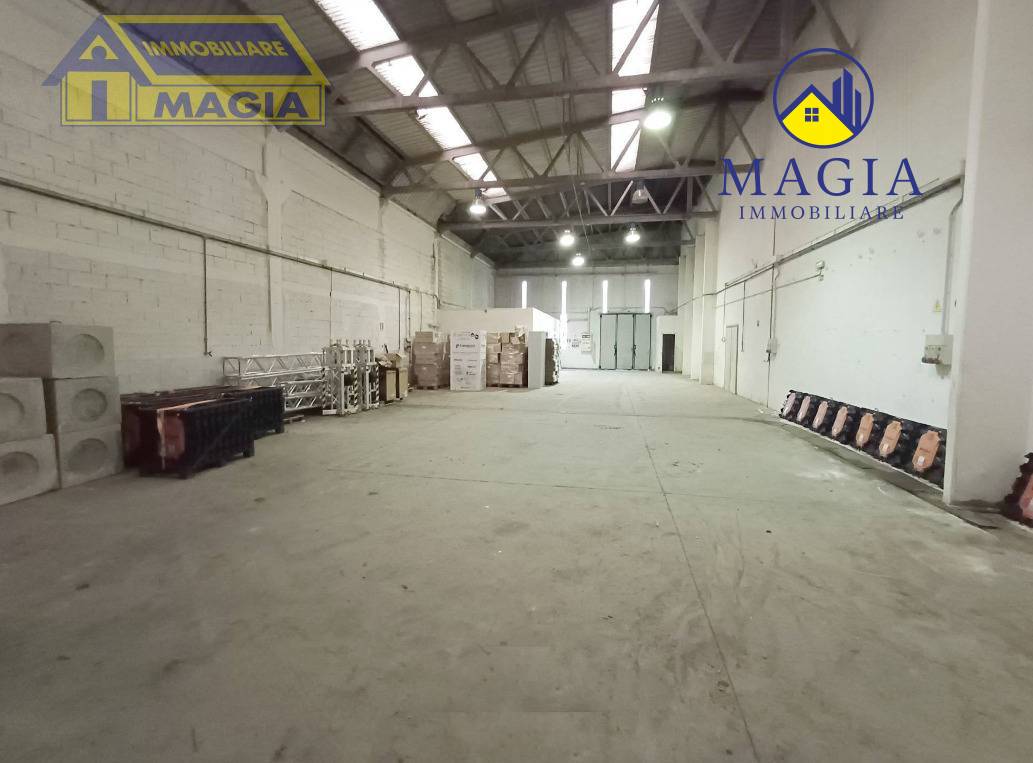 Capannone in vendita a Ascoli Piceno