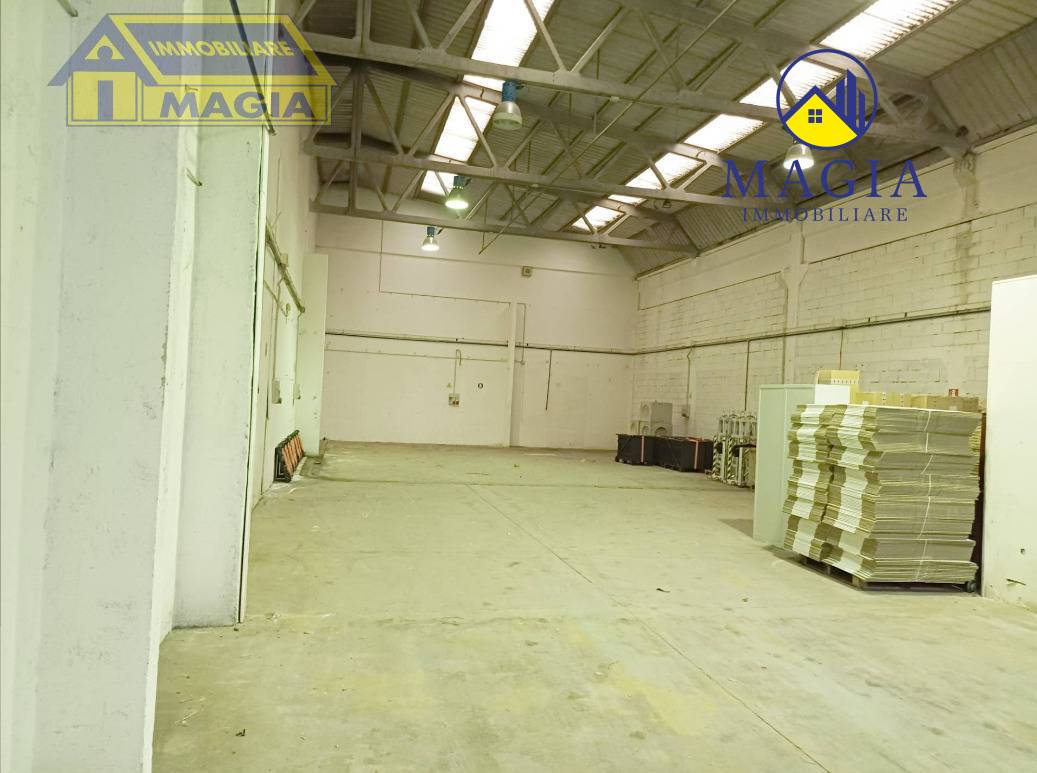 Capannone in vendita a Ascoli Piceno