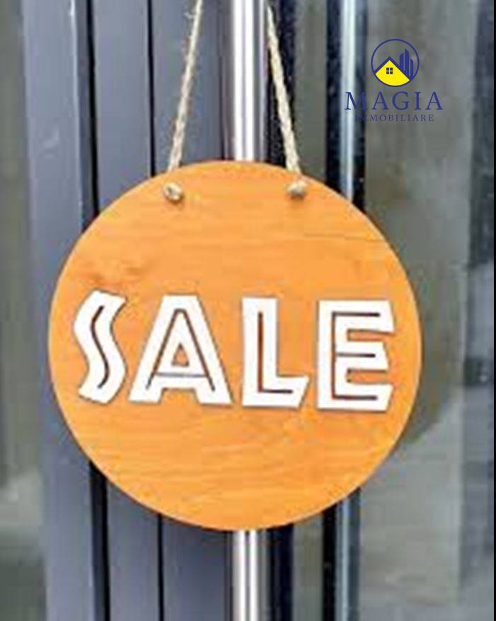 Locale commerciale in vendita a San Benedetto del Tronto, Centralissima