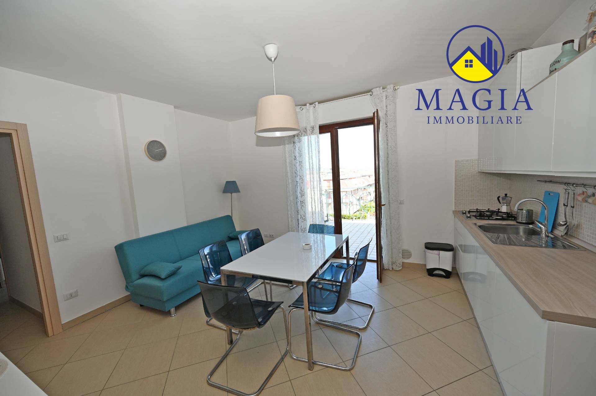 Appartamento in vendita a Martinsicuro, Zona Mare