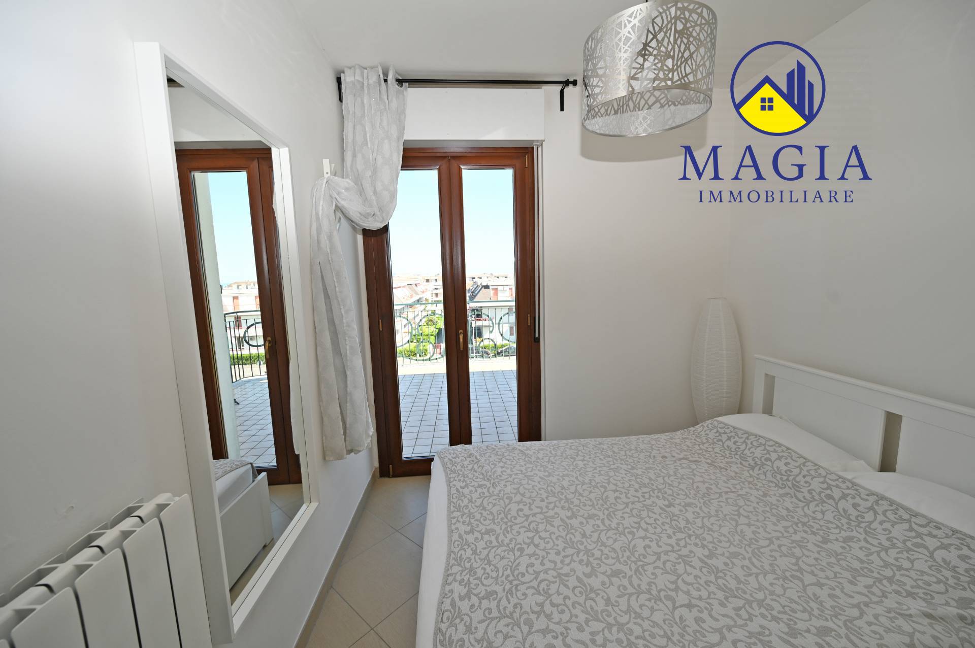 Appartamento in vendita a Martinsicuro, Zona Mare
