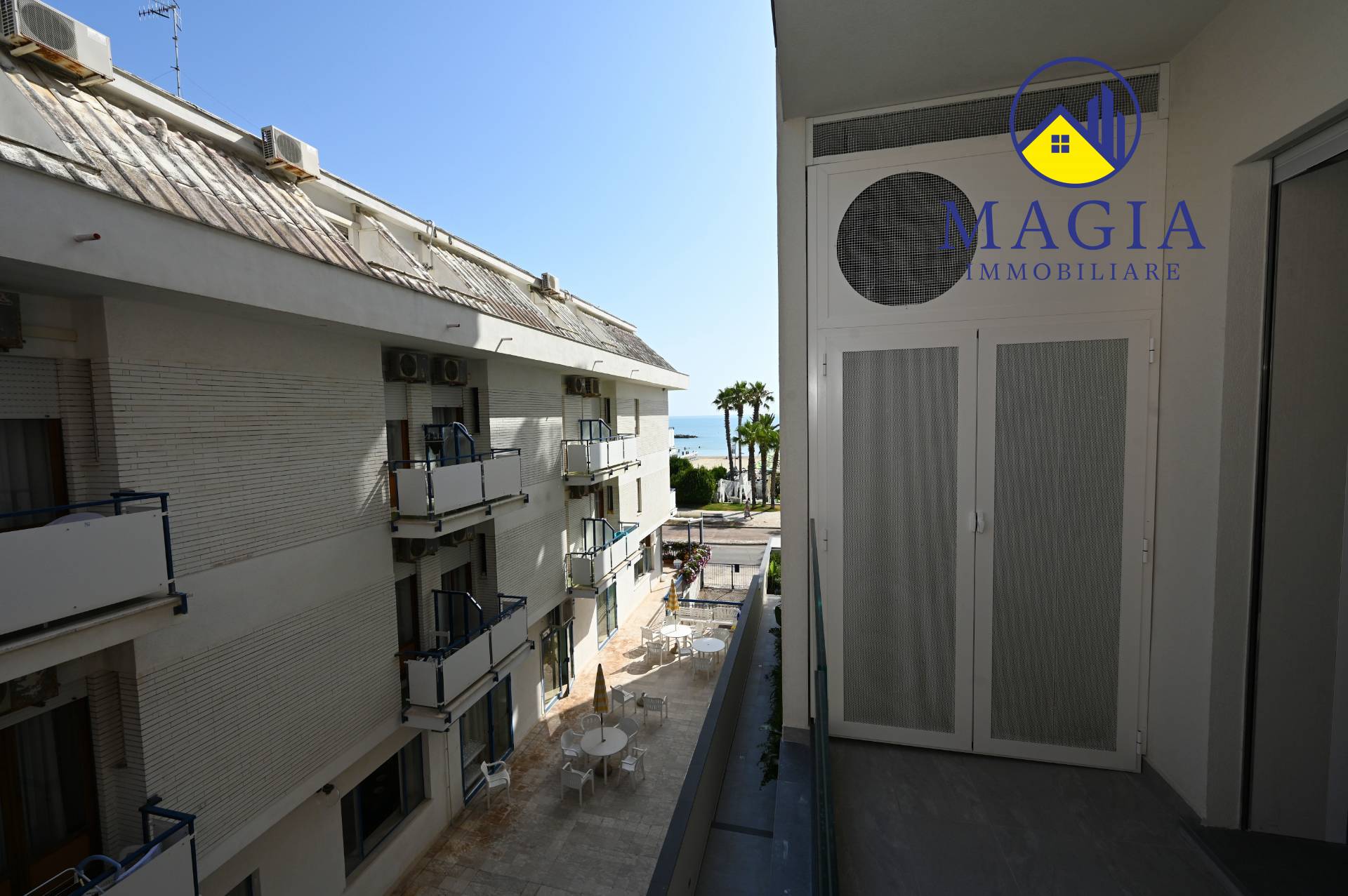 Appartamento in vendita a San Benedetto del Tronto, Lungomare (Tra Spiaggia e Ferrovia)