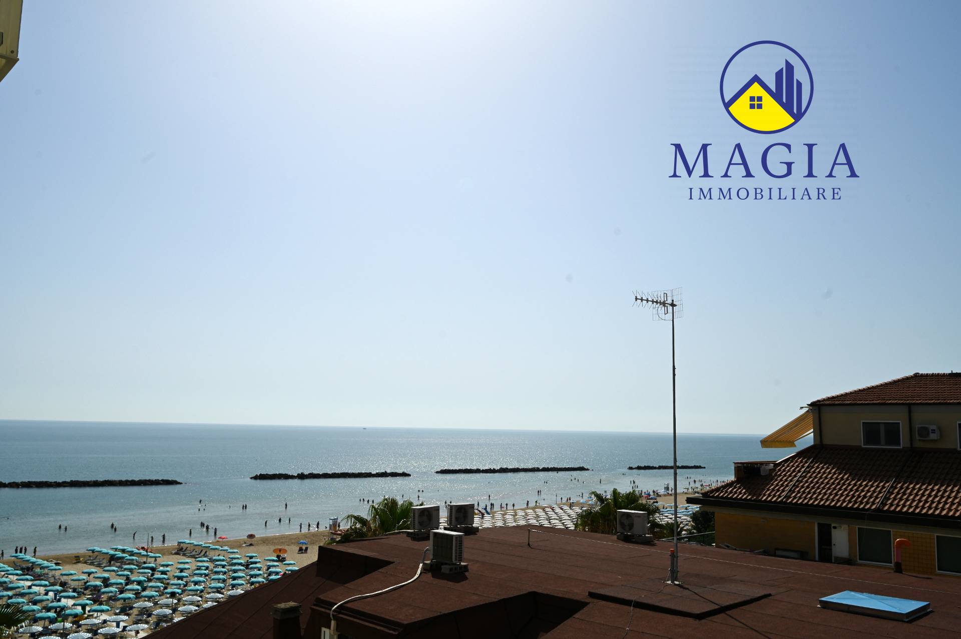 Appartamento in vendita a San Benedetto del Tronto, Lungomare (Tra Spiaggia e Ferrovia)