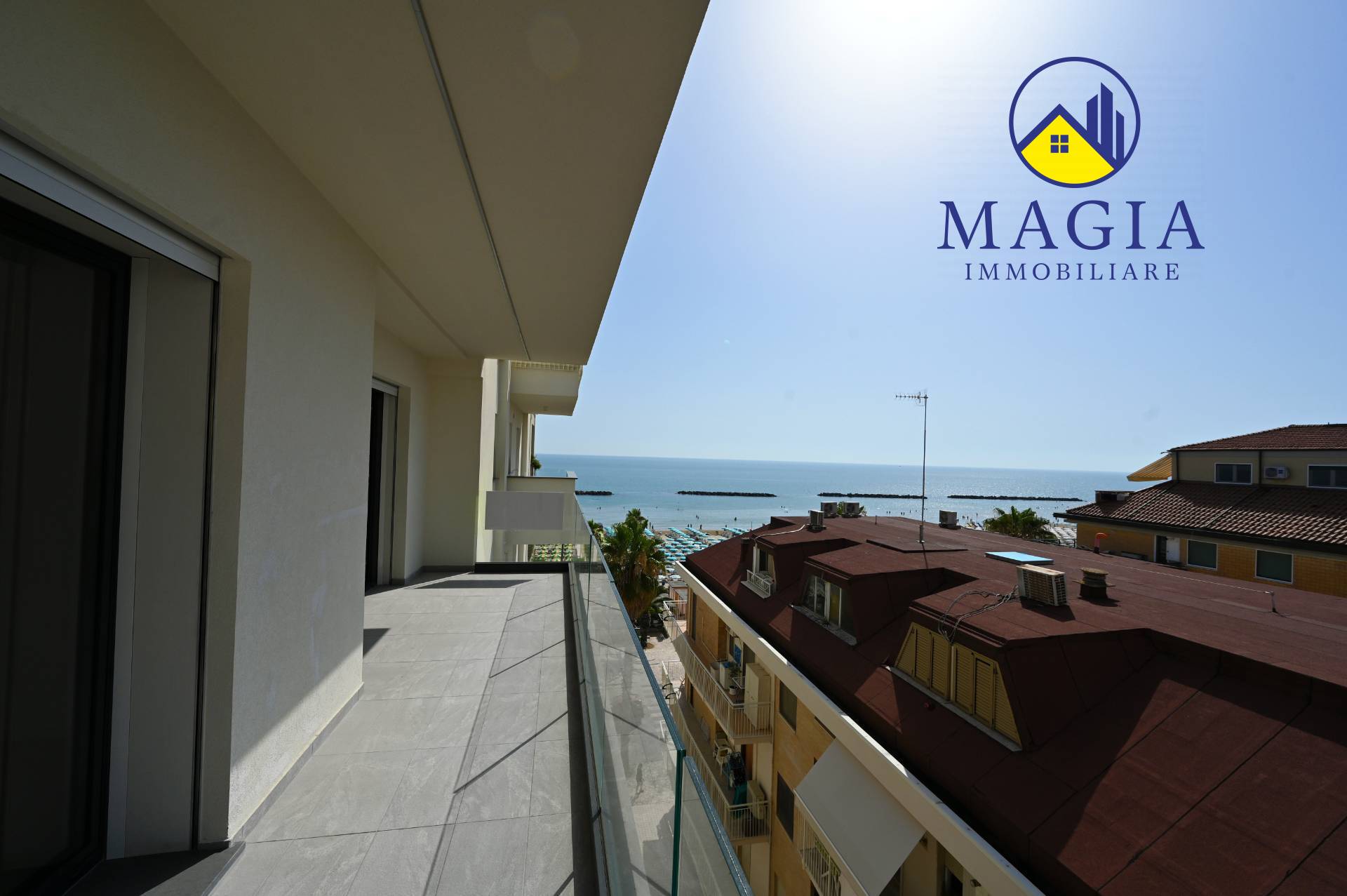Appartamento in vendita a San Benedetto del Tronto, Lungomare (Tra Spiaggia e Ferrovia)