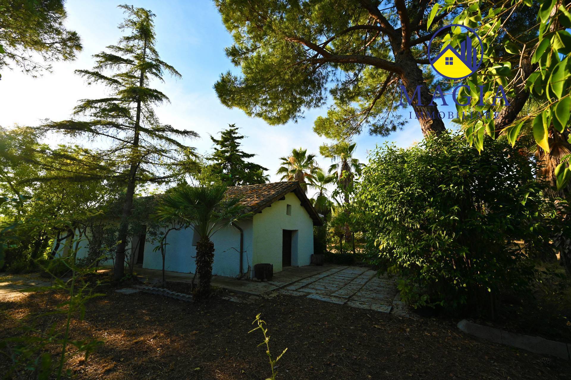 Rustico/Casale in vendita a Colonnella